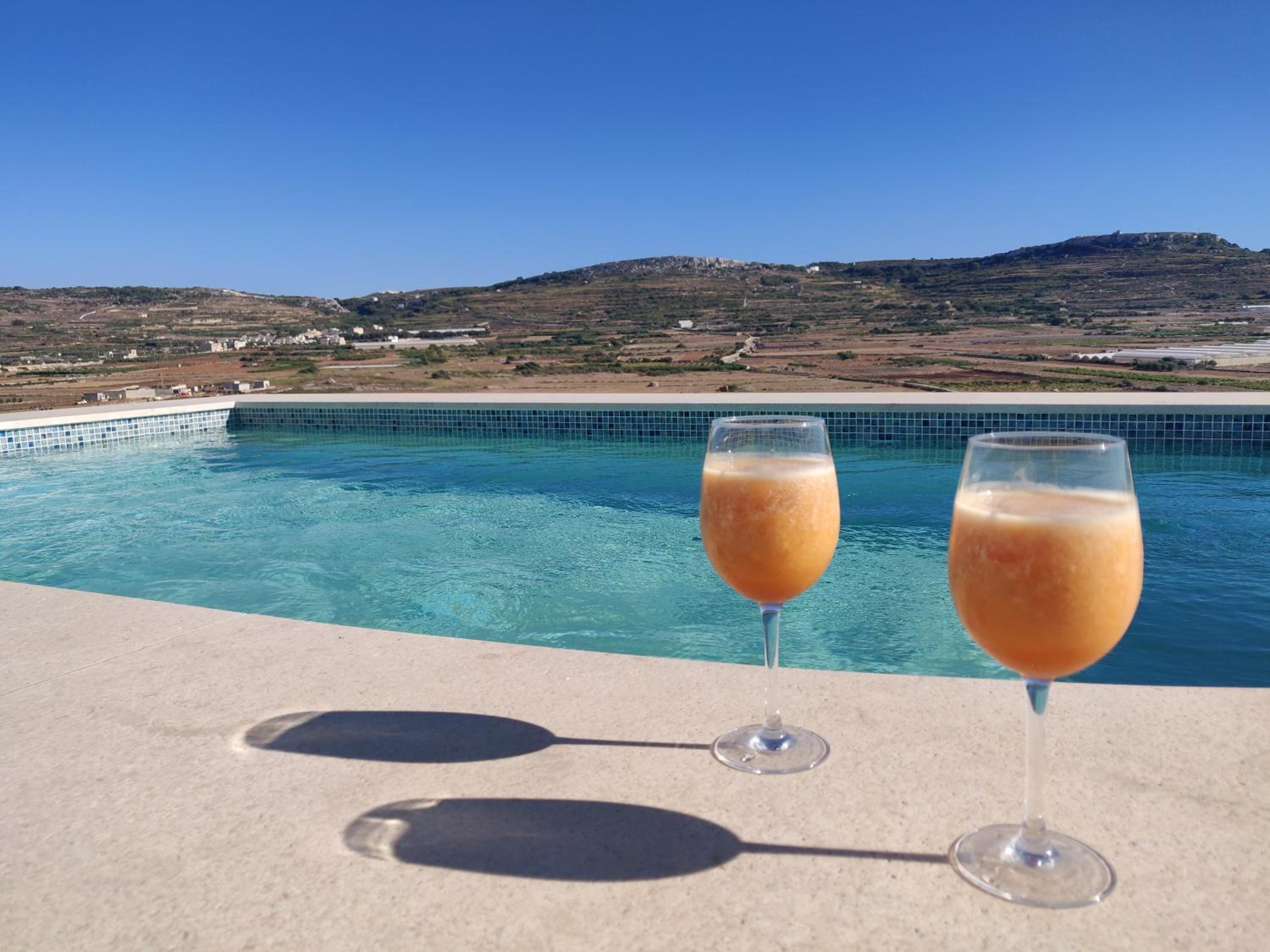 Panorama Lounge - Romantic Getaway with private pool Images