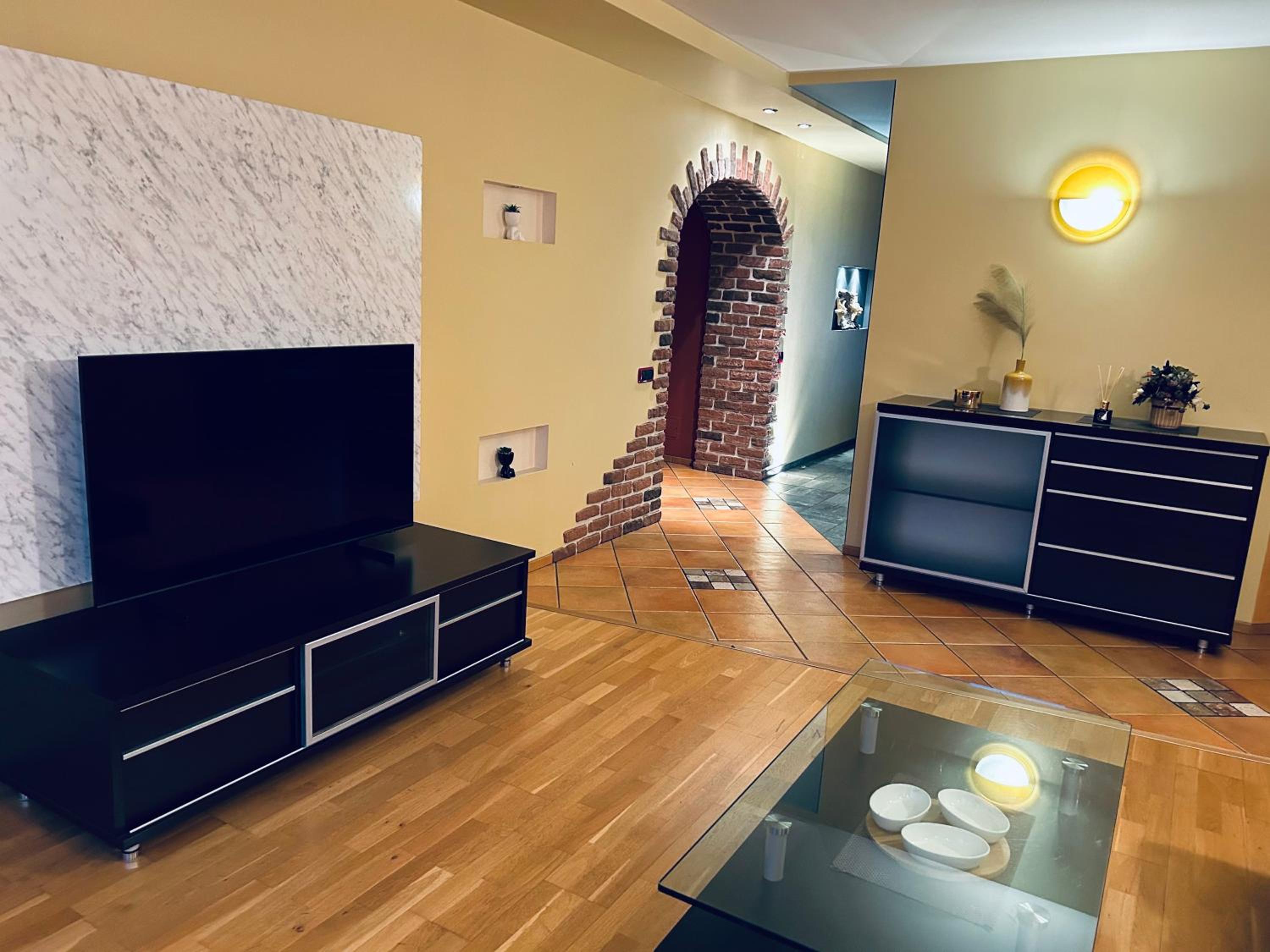 I&K Apartment Images