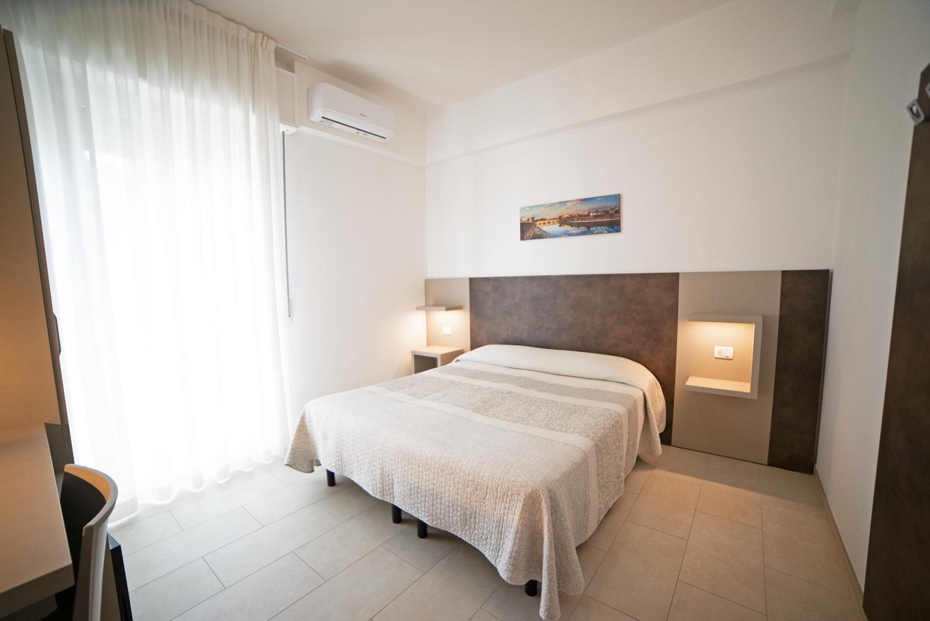 Hotel Mara Images