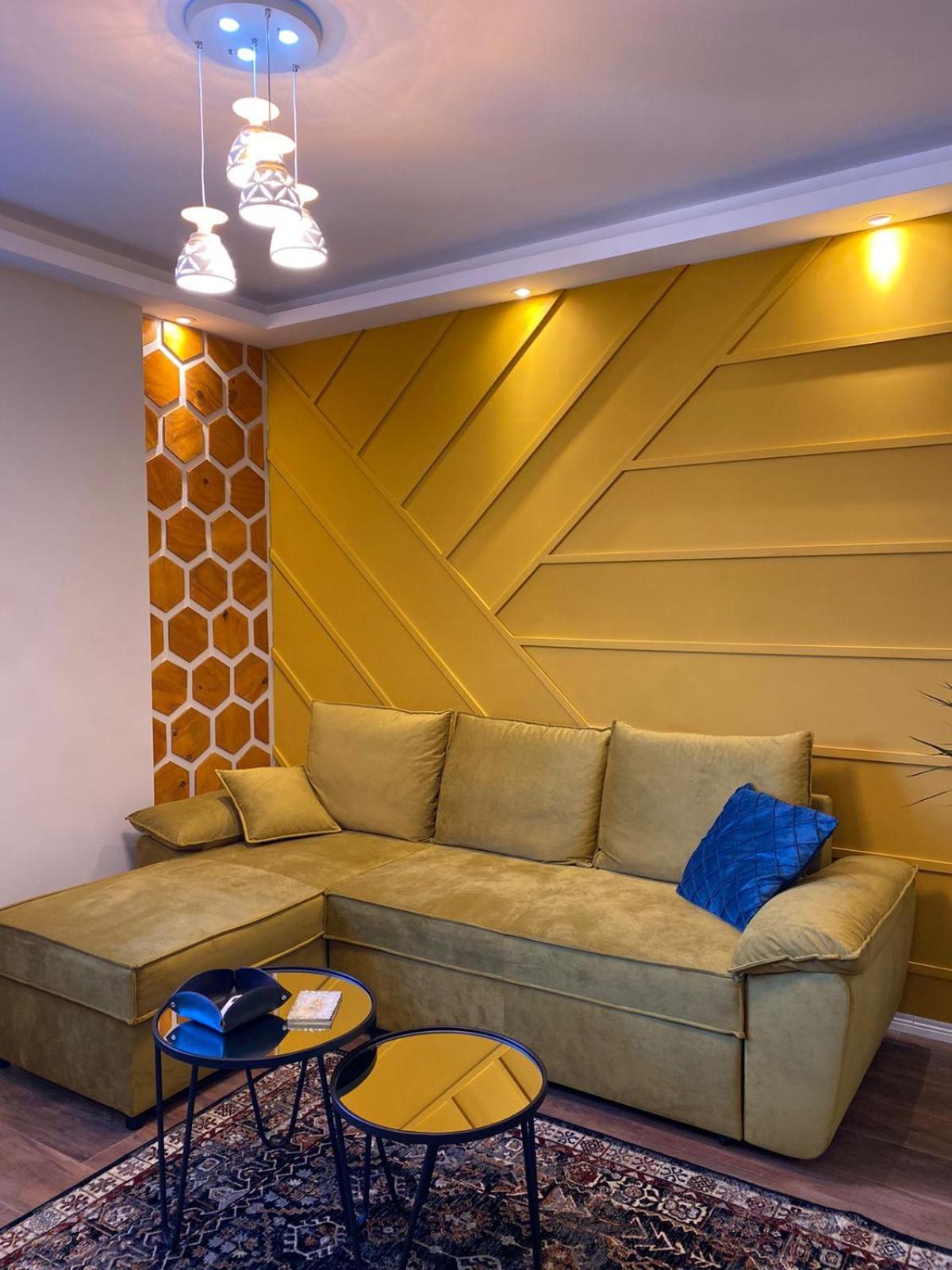 Sara yellow apartment Images