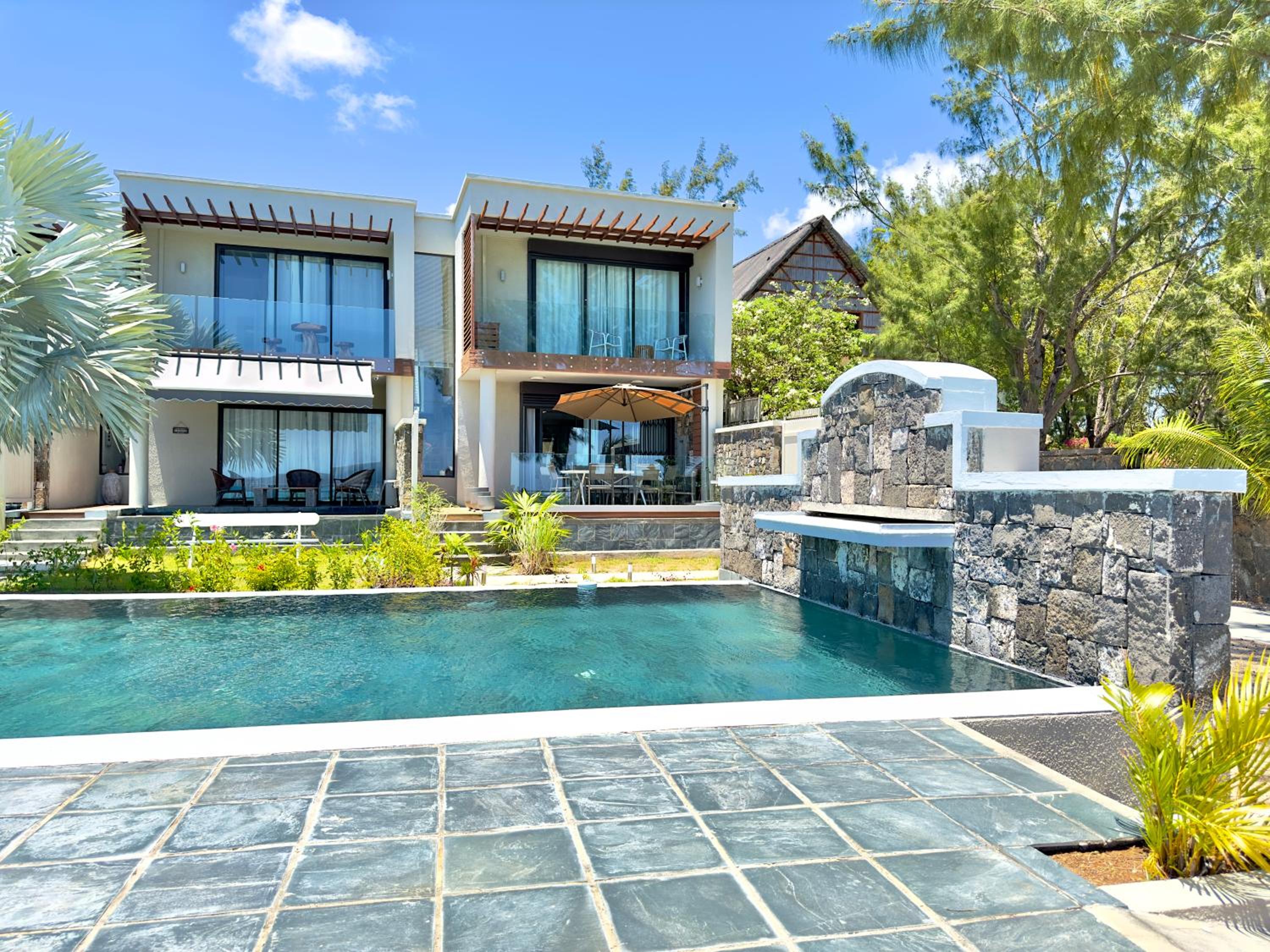 Idyllic Beach Apartment Images