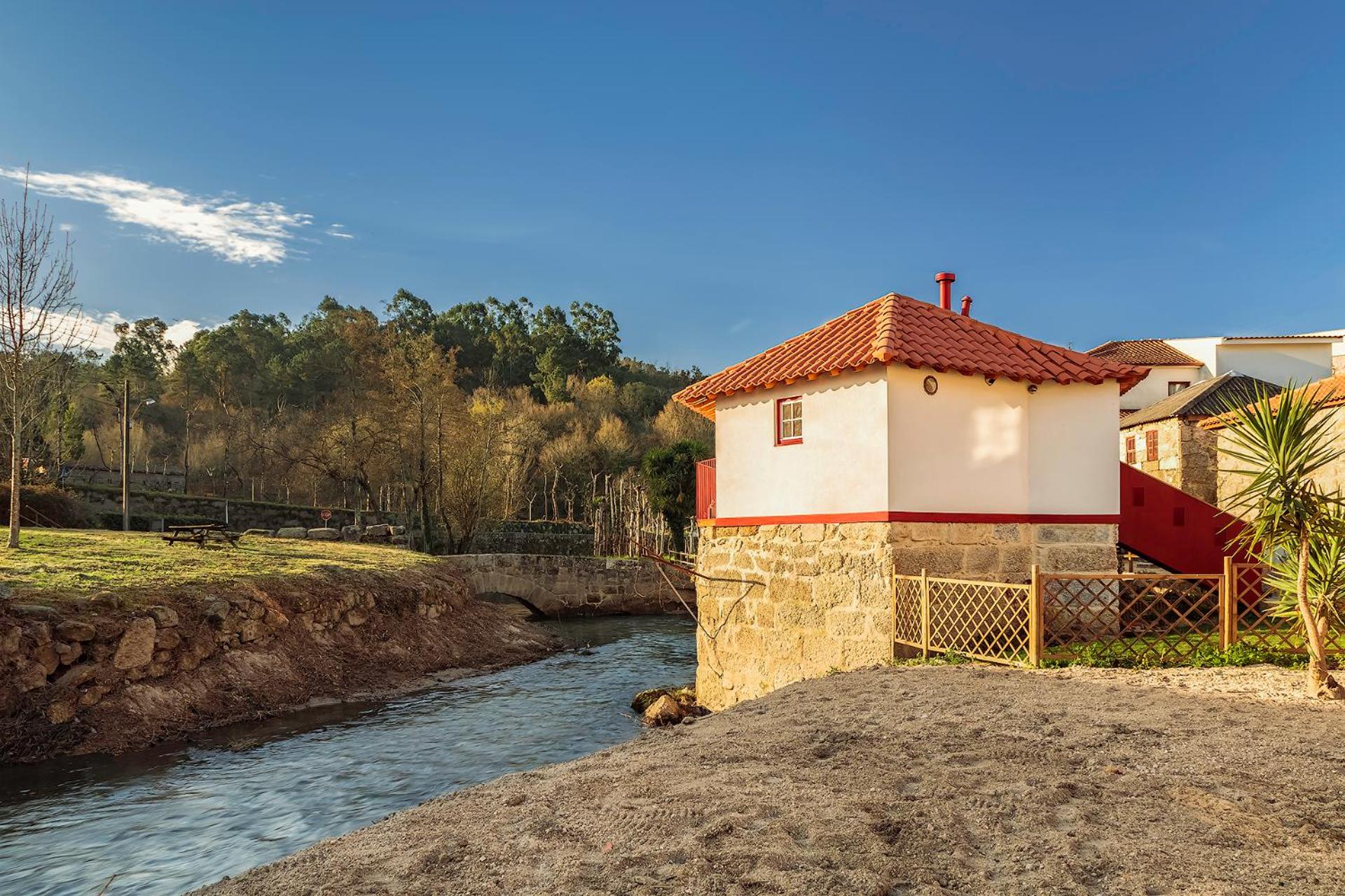 Refúgio House Natura - Moinho de água Images