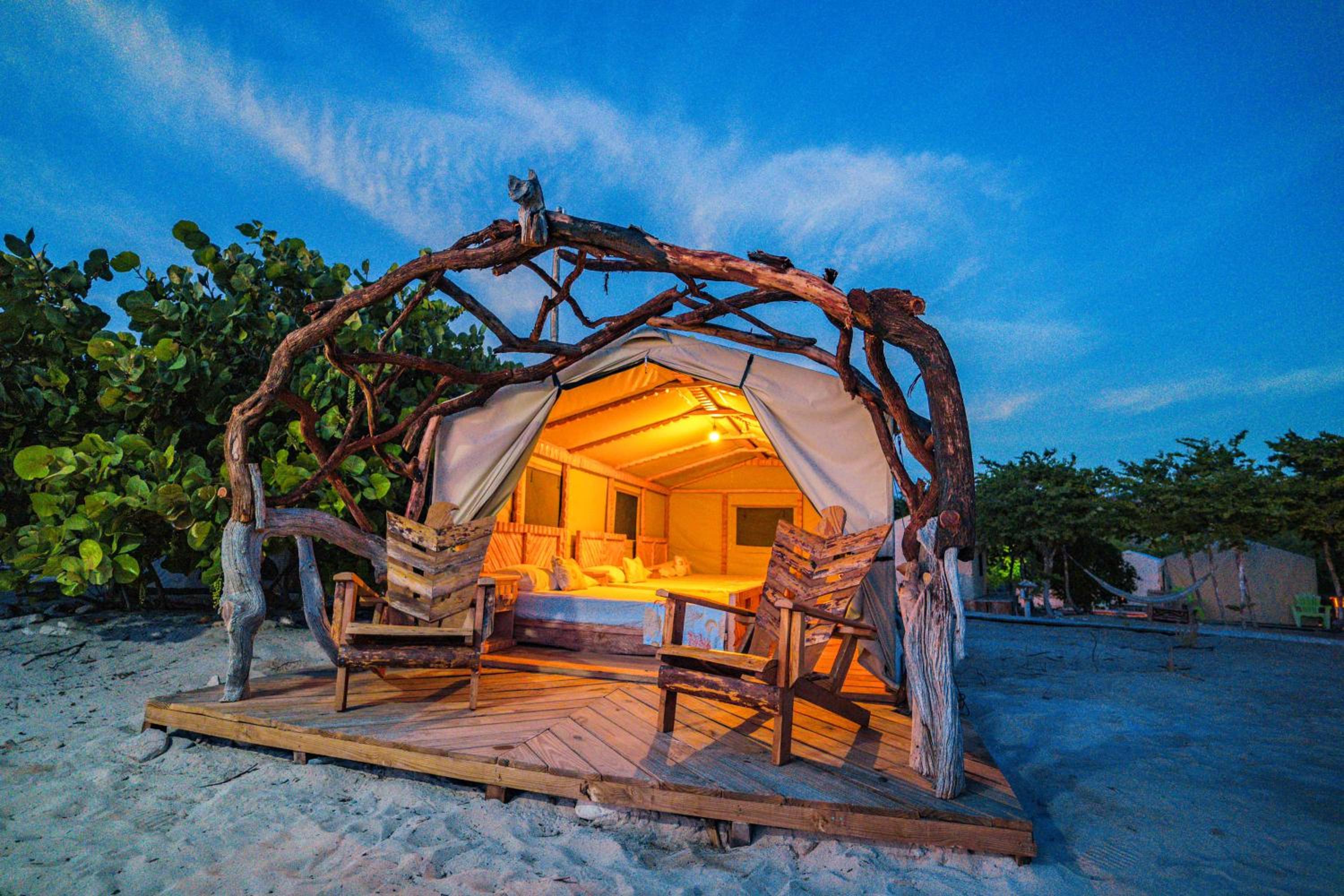 Glamping EcoLodge Cueva De Las Aguilas Images