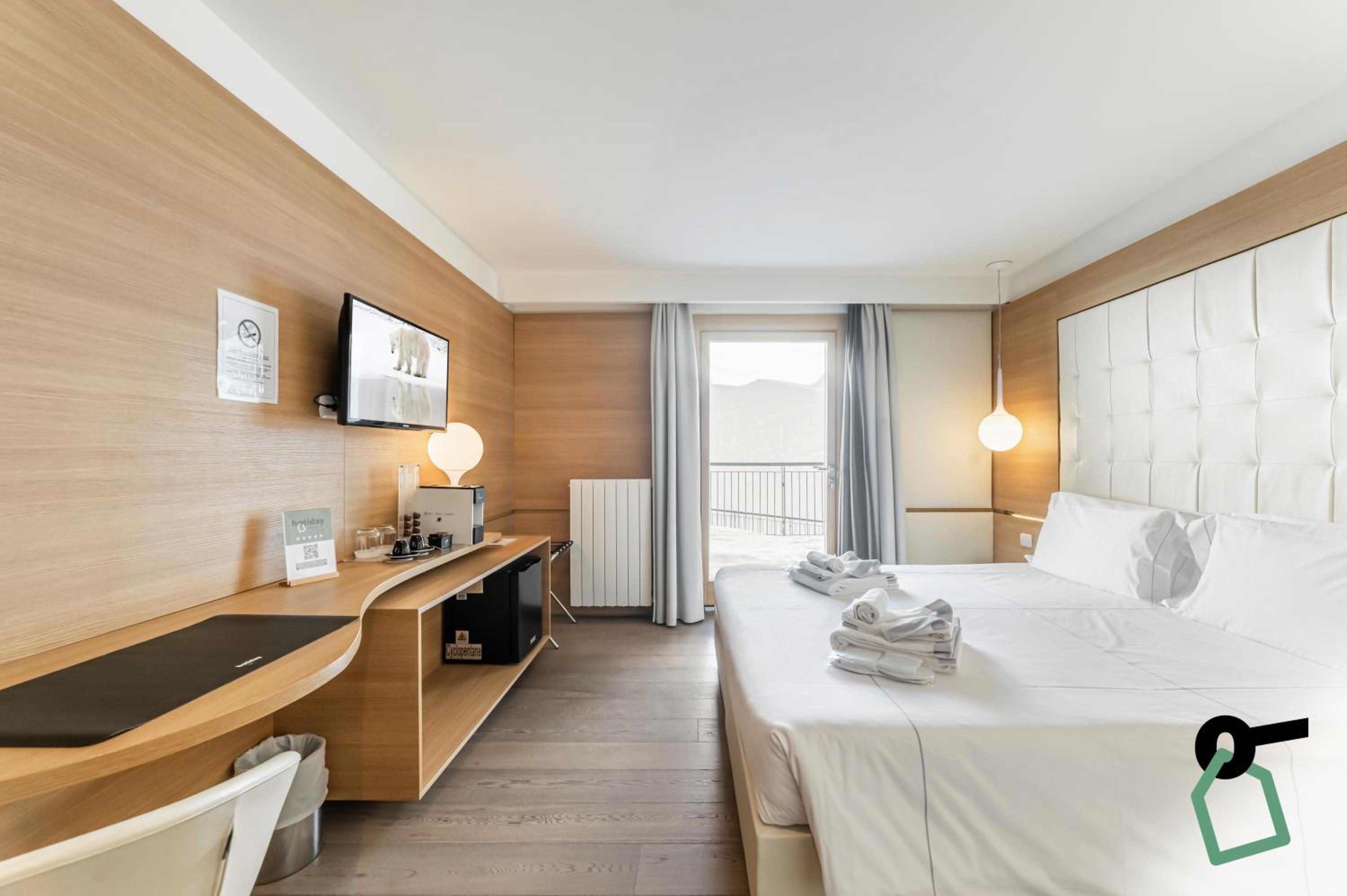 HOTIDAY Hotel Cervinia Images
