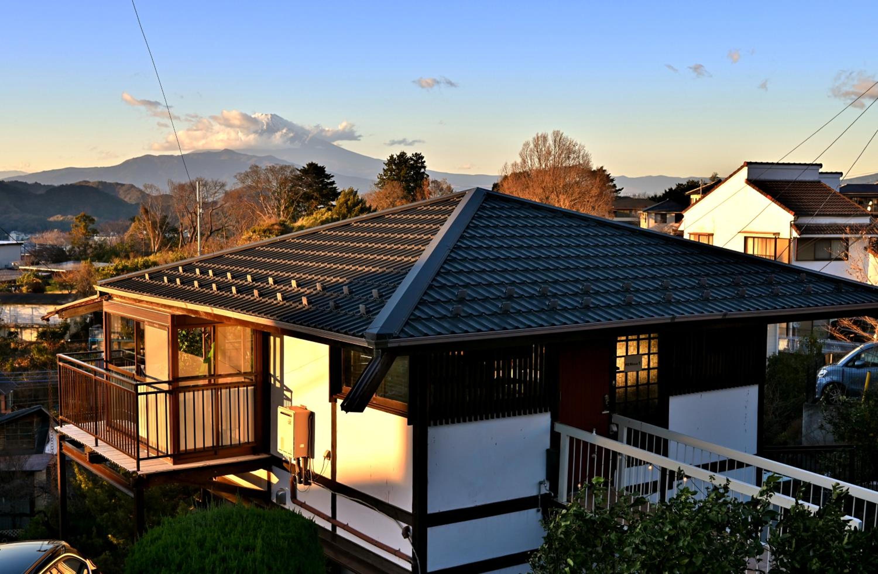 Izu Ricca Images