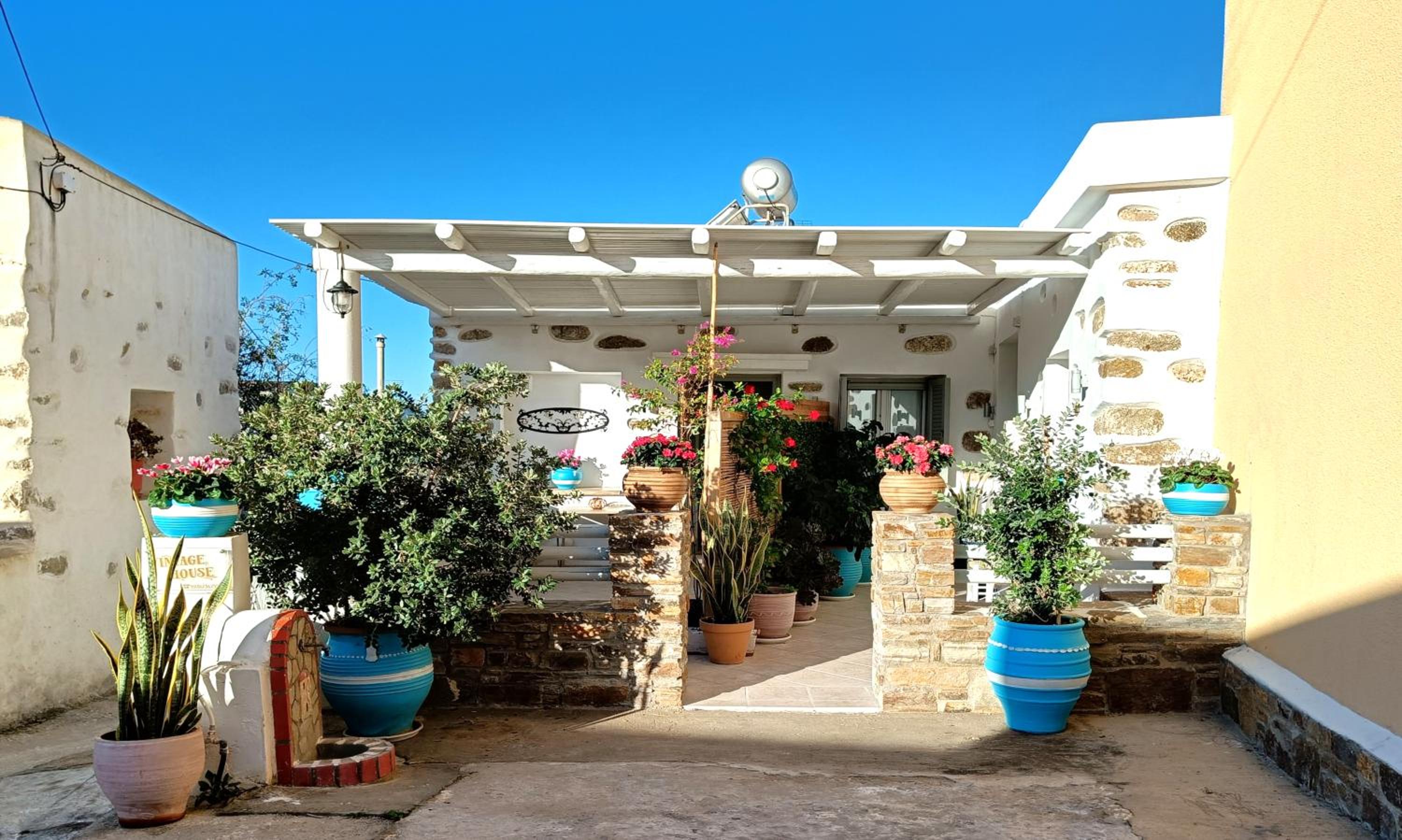 Vintage House Naxos Images