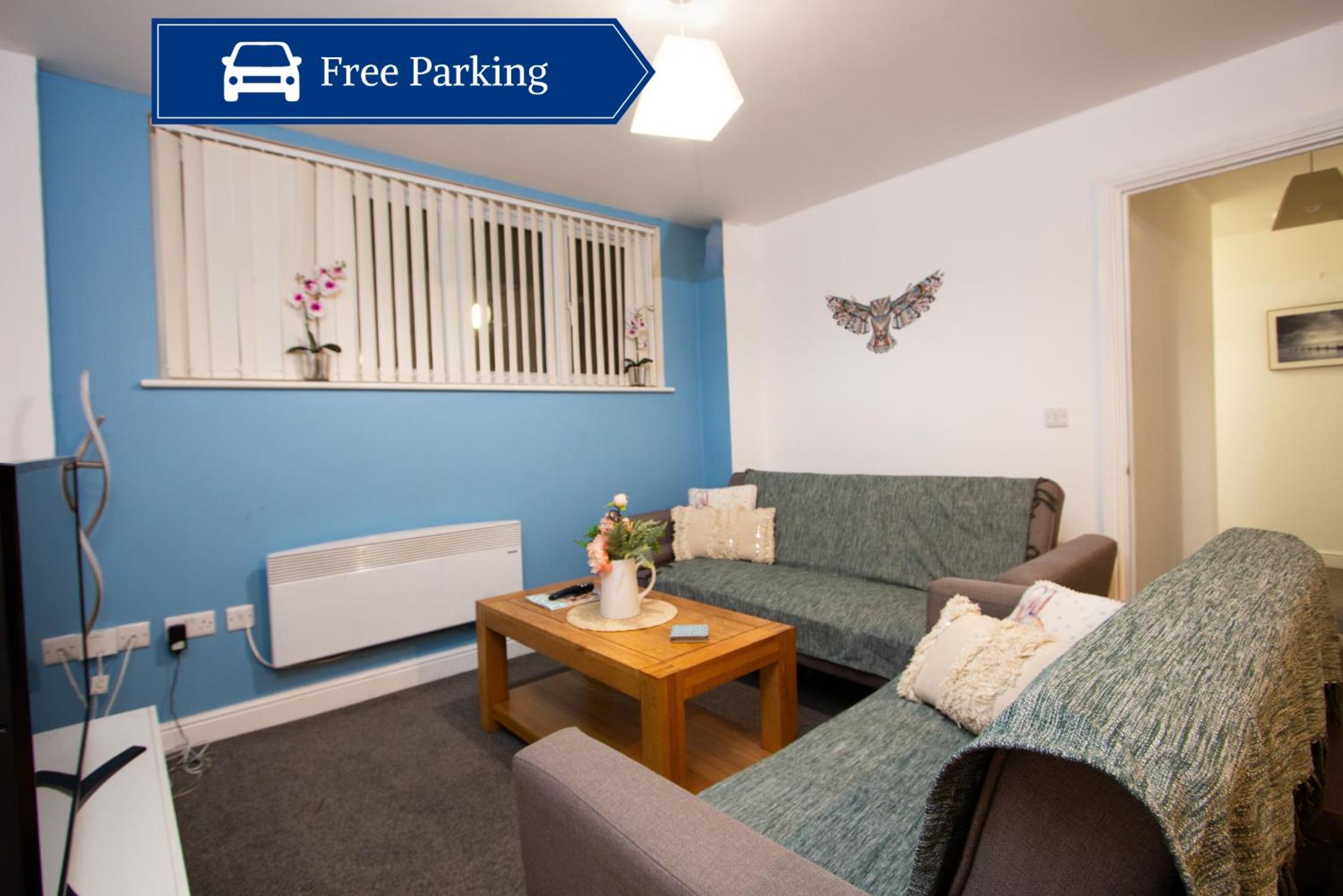 Cosy 2BR Apartment in Nottingham Images