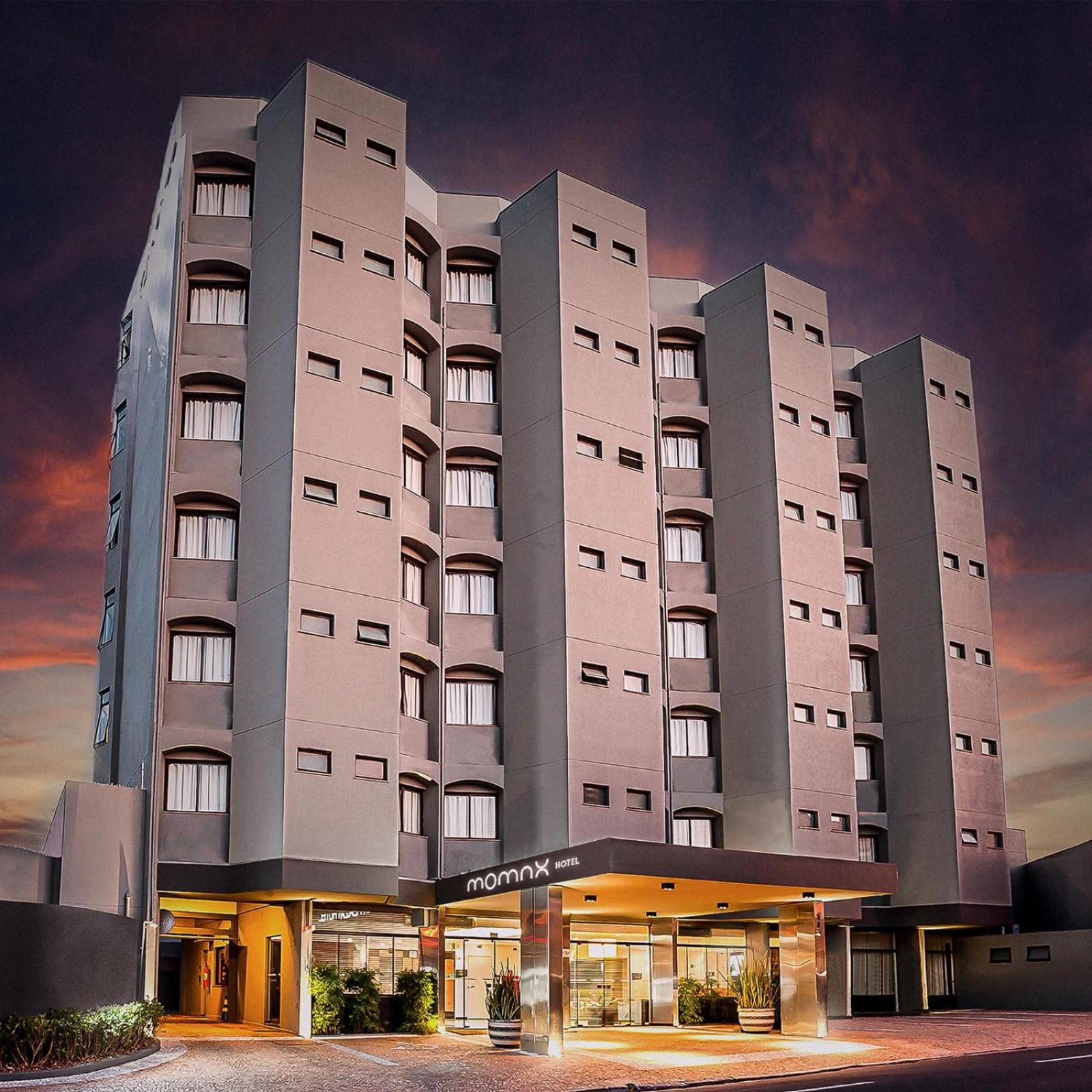 Momax Hotel Images