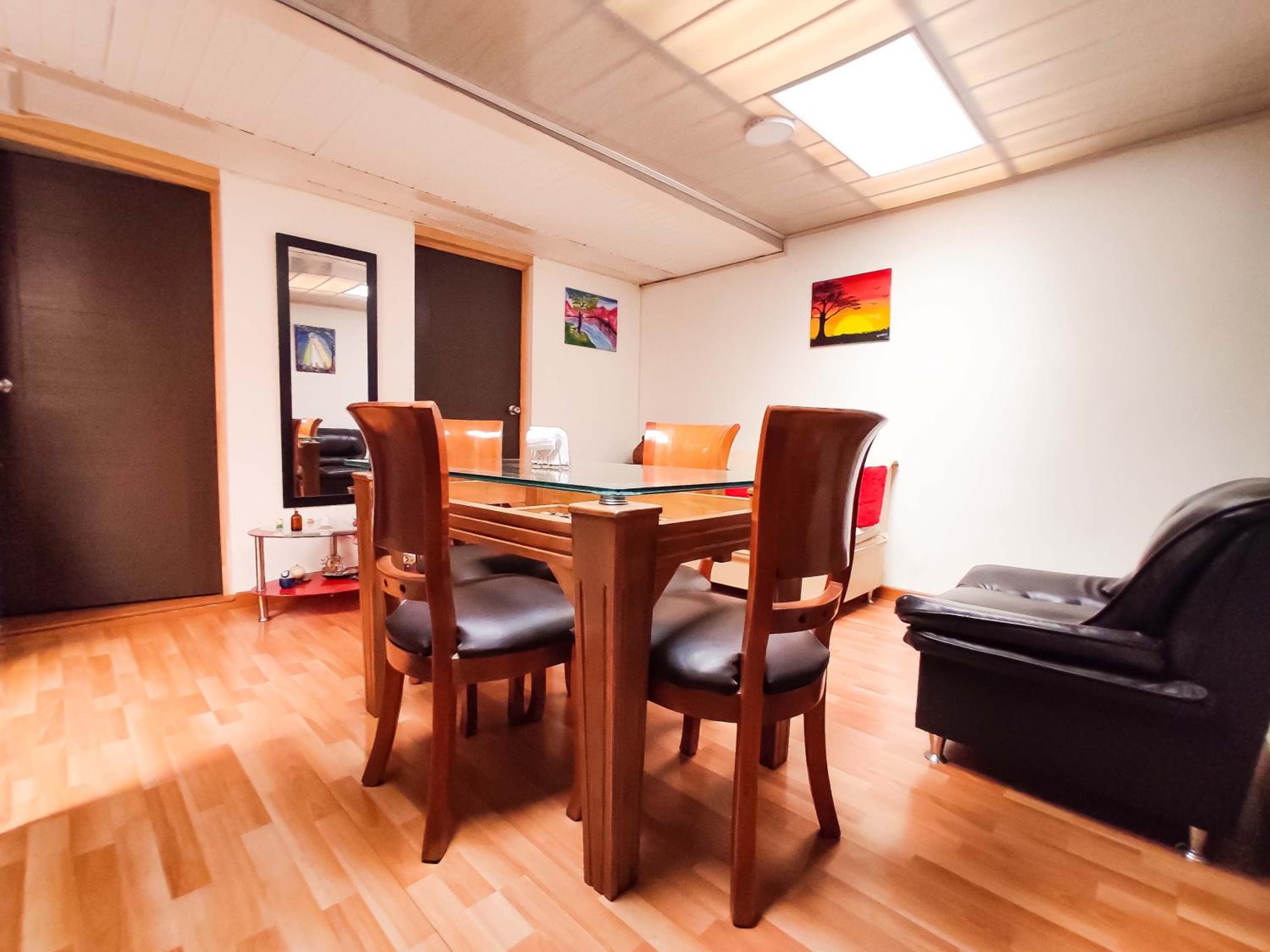 Acogedor Apartamento a 10 minutos del Aeropuerto Images