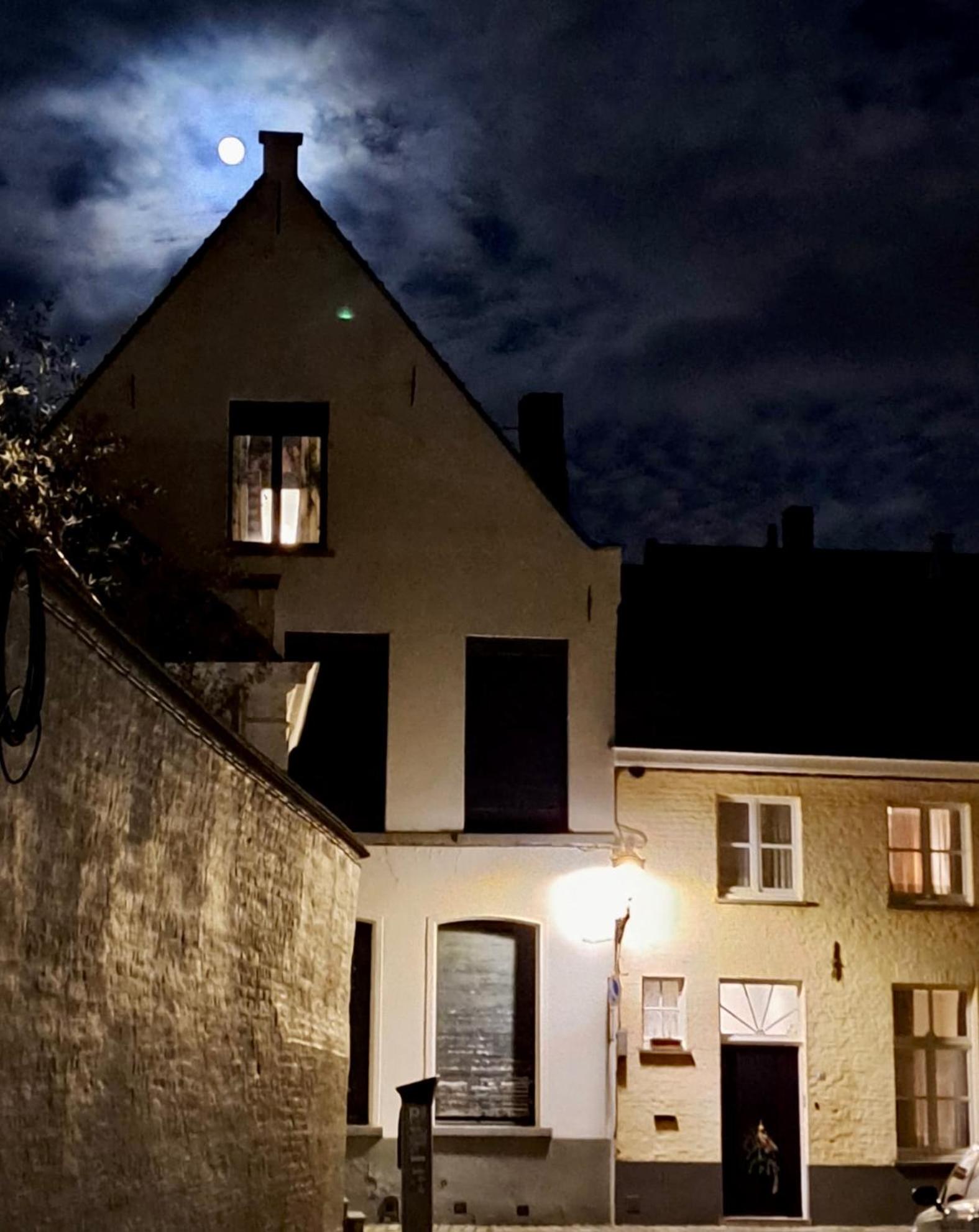 Hamiltonhouse Images
