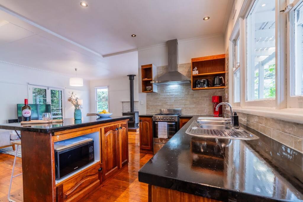 Blissful Bushland Retreat Images