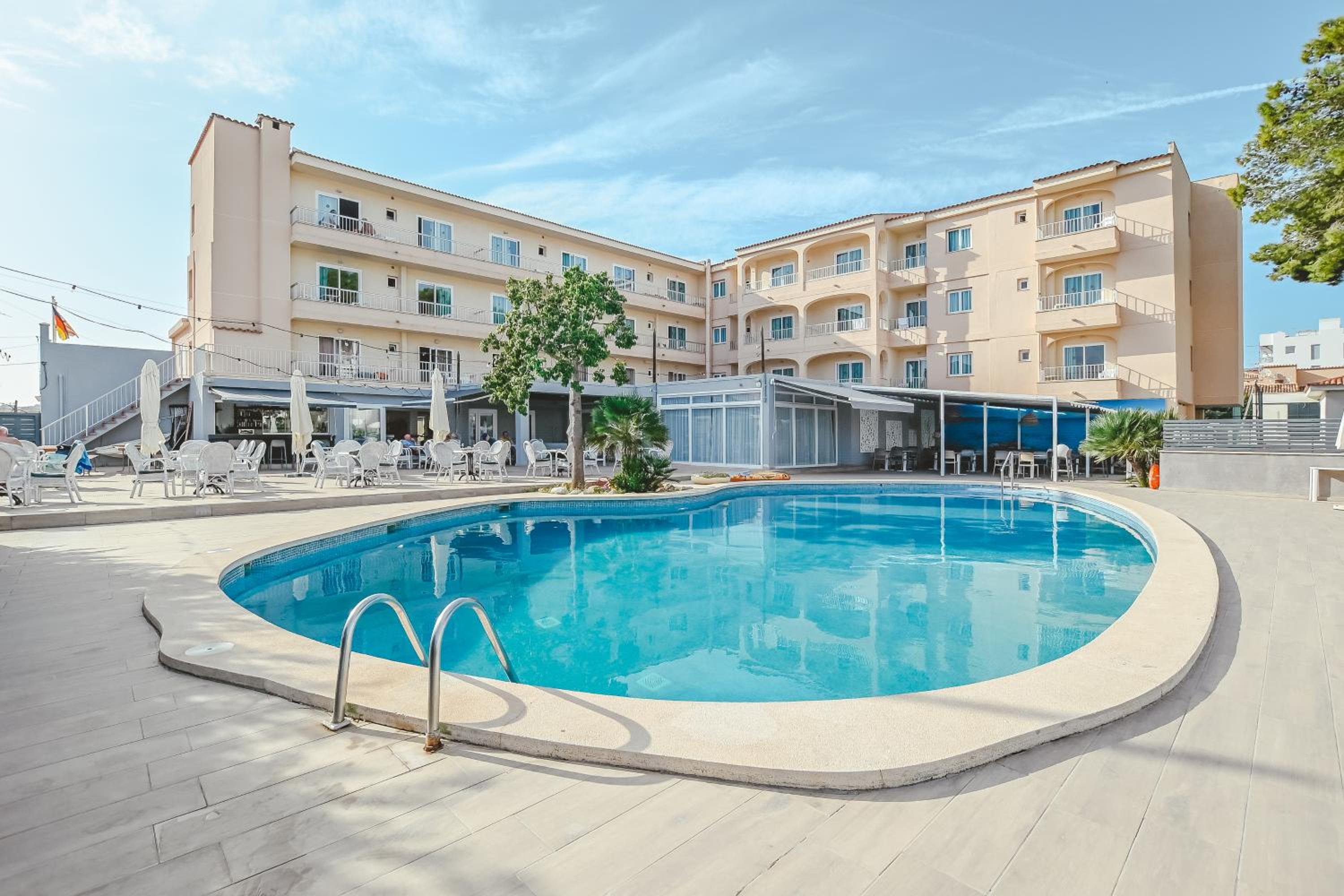 Hotel LLITERAS Images