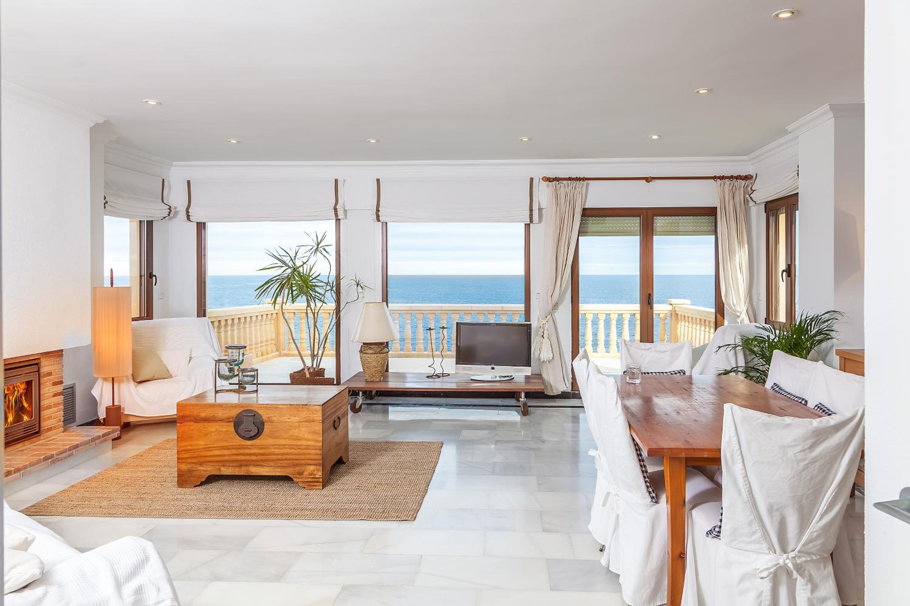 Mar-Beach front apartment in Jávea Images