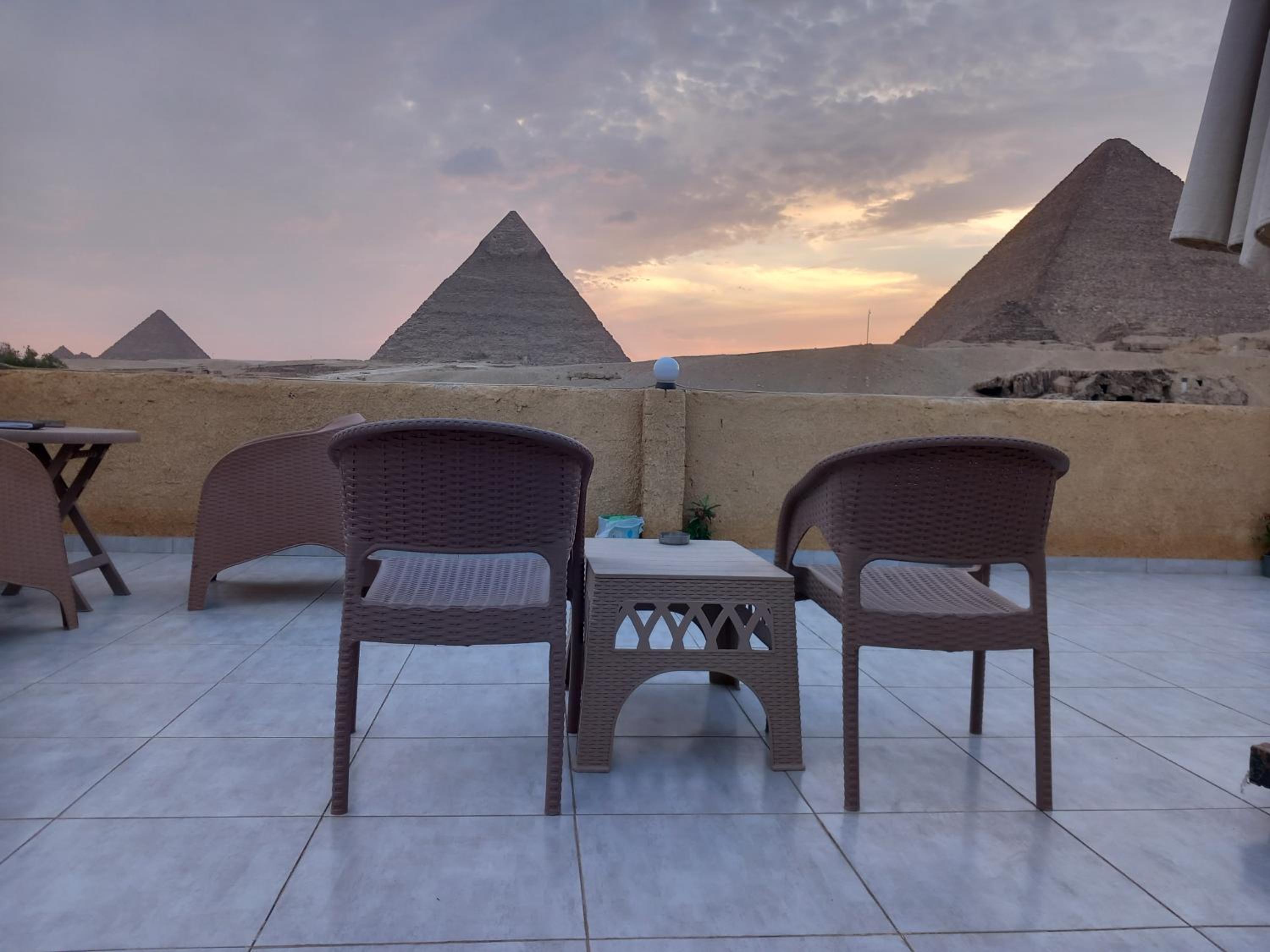 Tamara Pyramids Inn Images