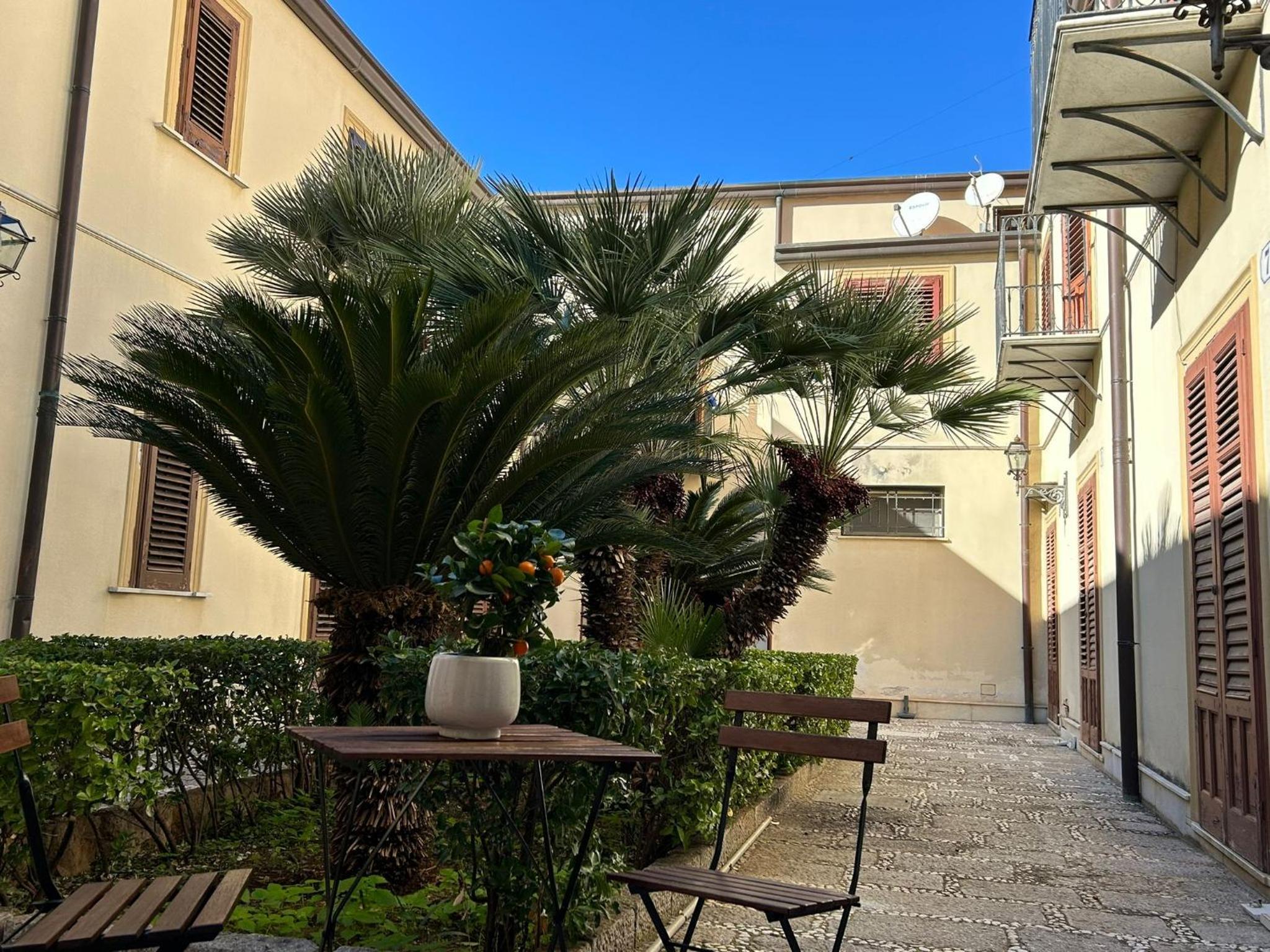 Corte dei Re di Palermo Apartment Images