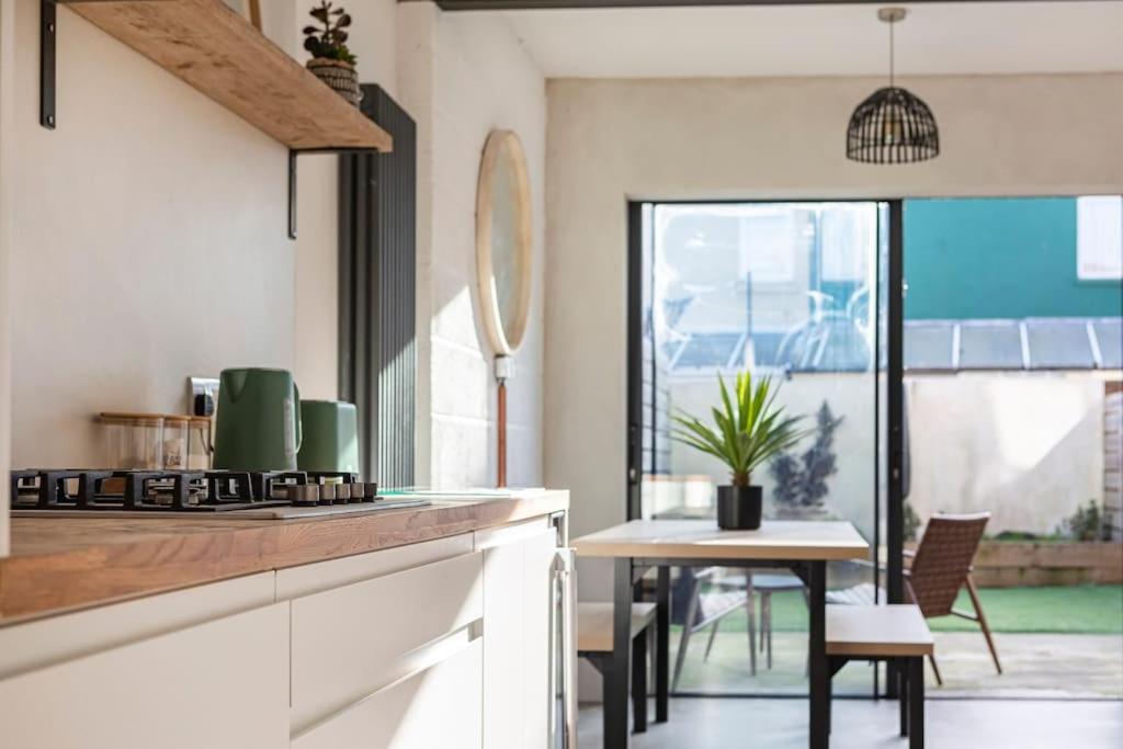 Southsea Luxury Haven Images