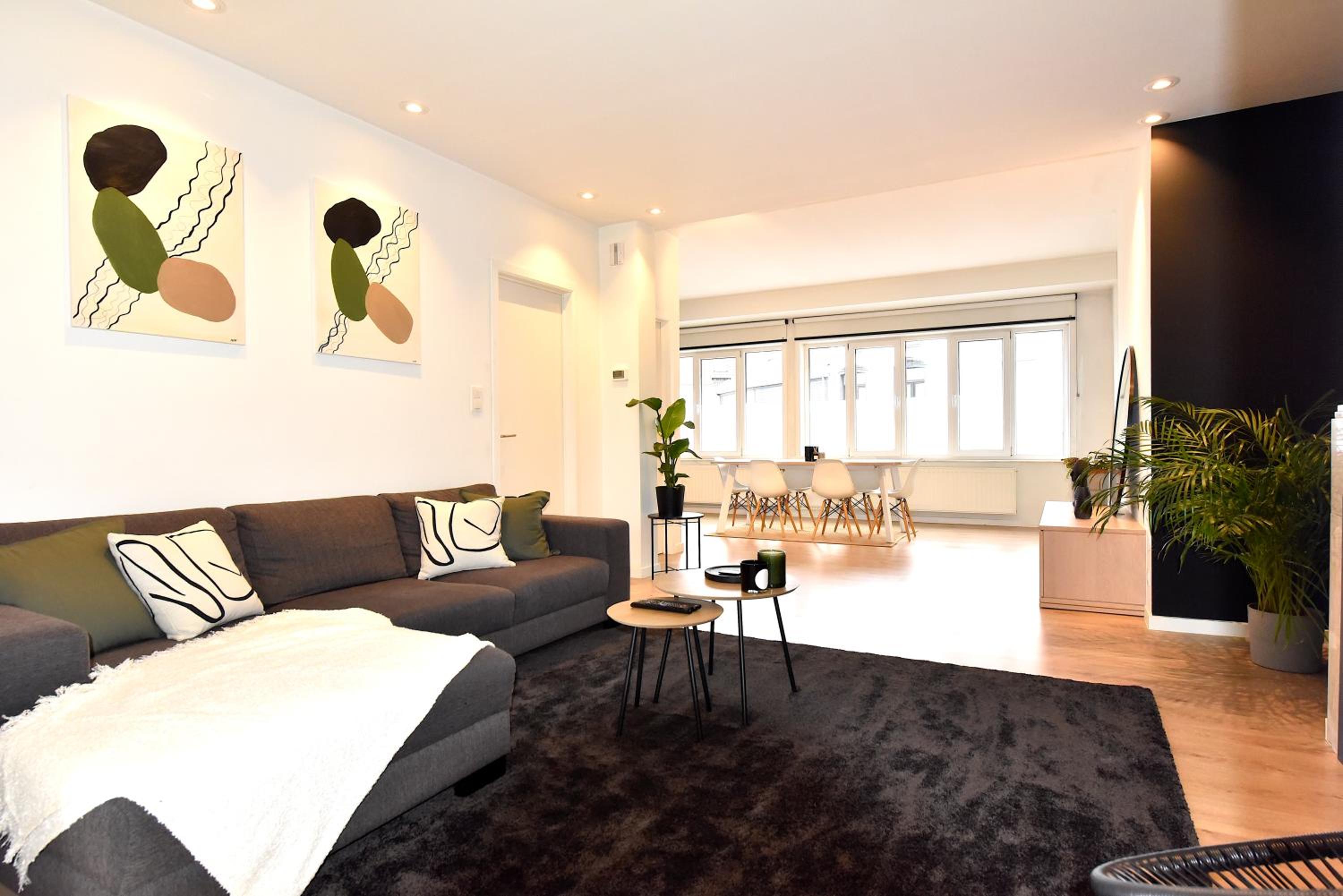 Cosy apartment Airport Brussels with terrace Images