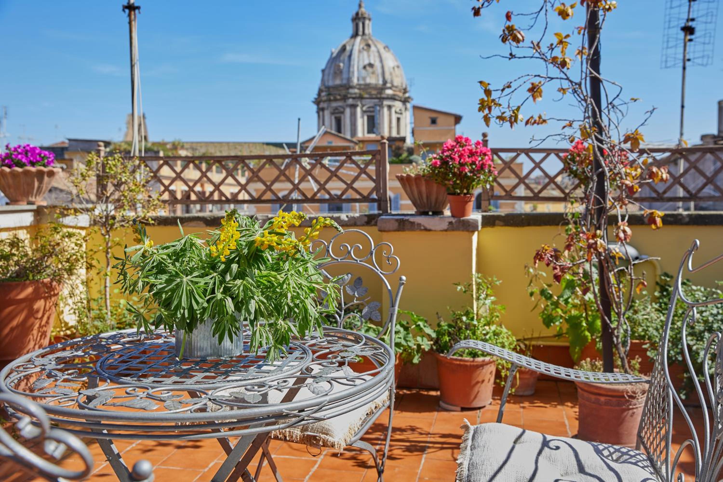 TrastevereHome - Attic Terrace Center of Rome Baroque Images