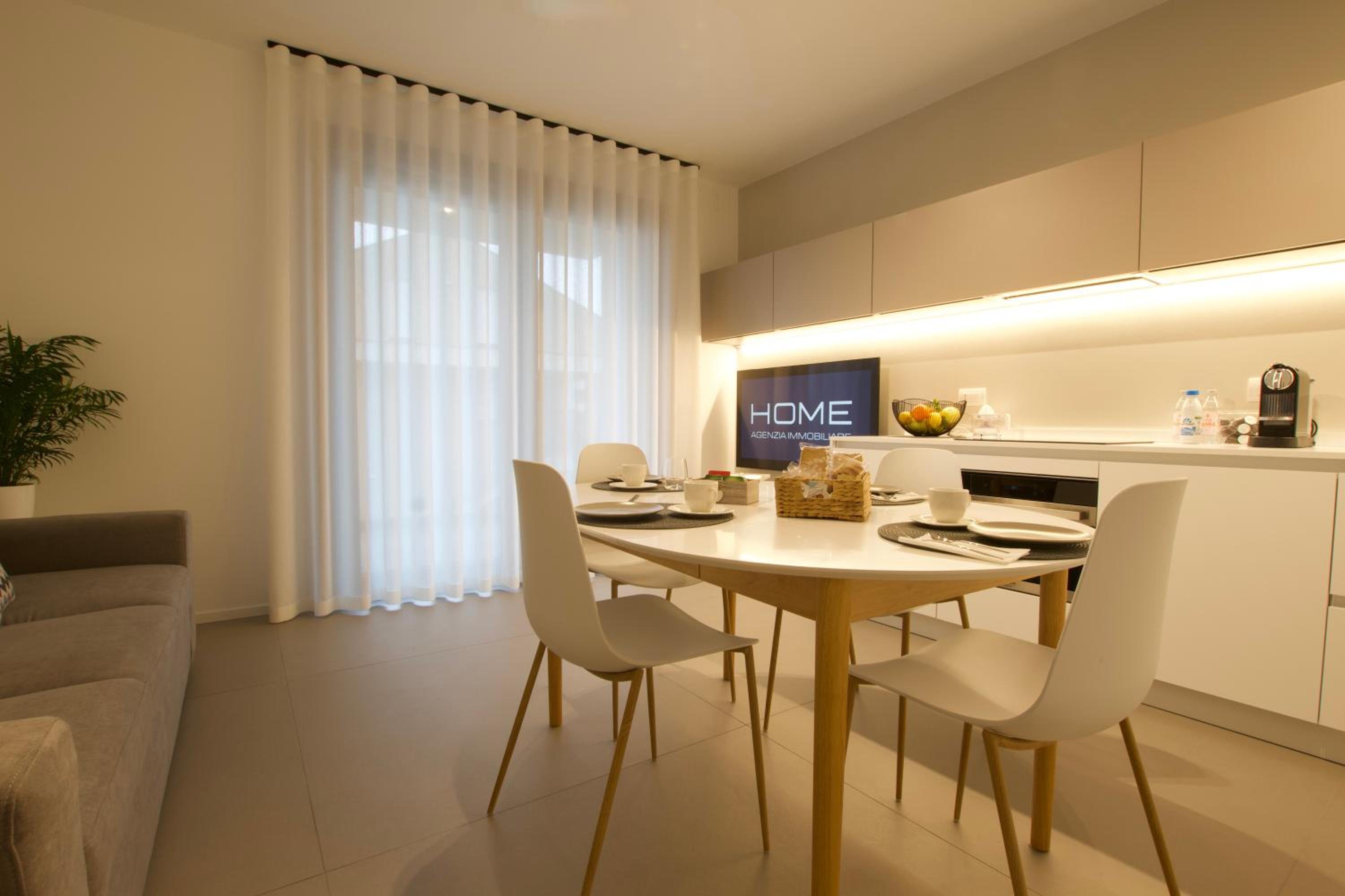 Jes Palace - Home Immobiliare Images