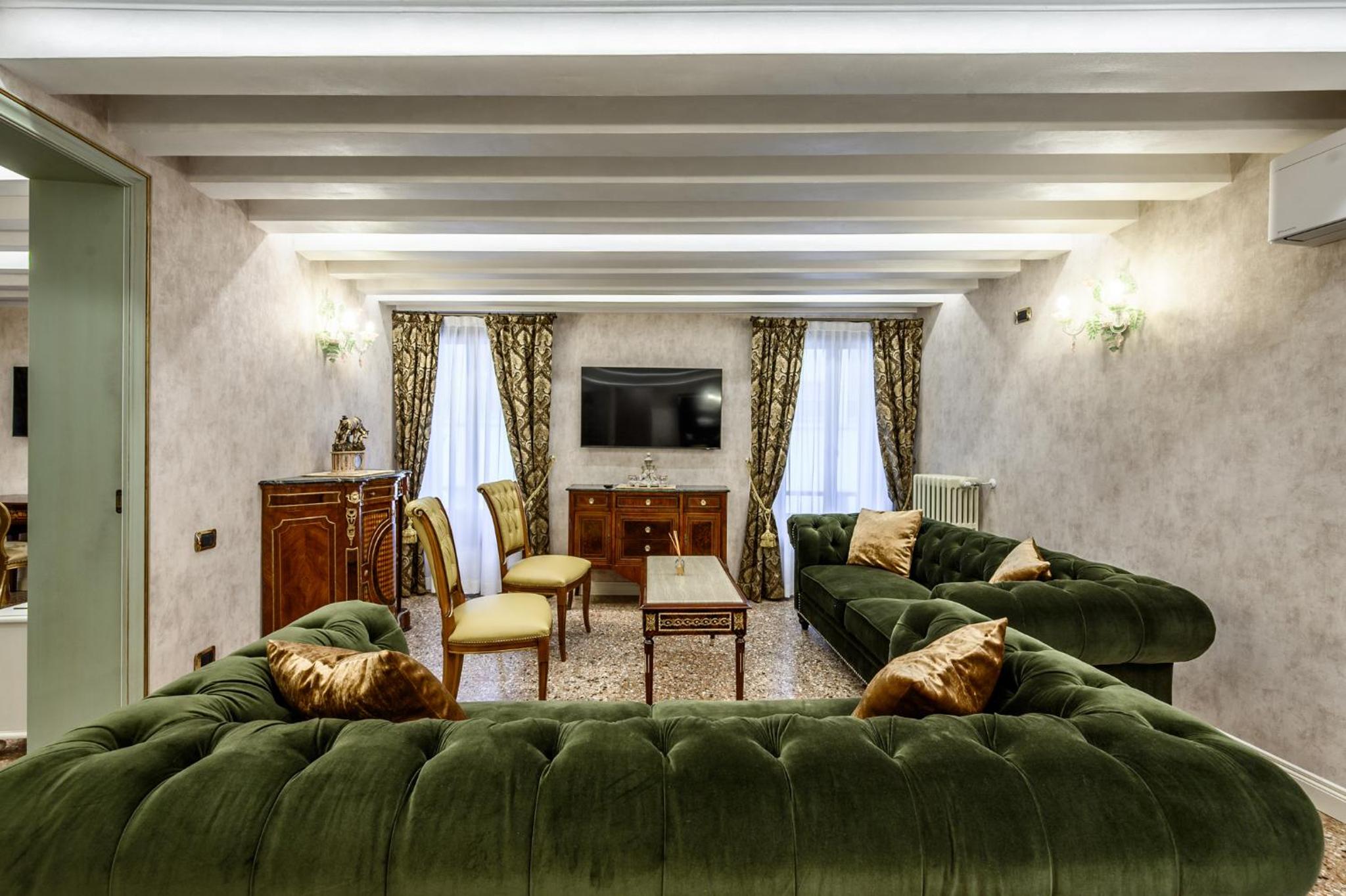 Cà Rialto 4122 - Luxury Terrace Images