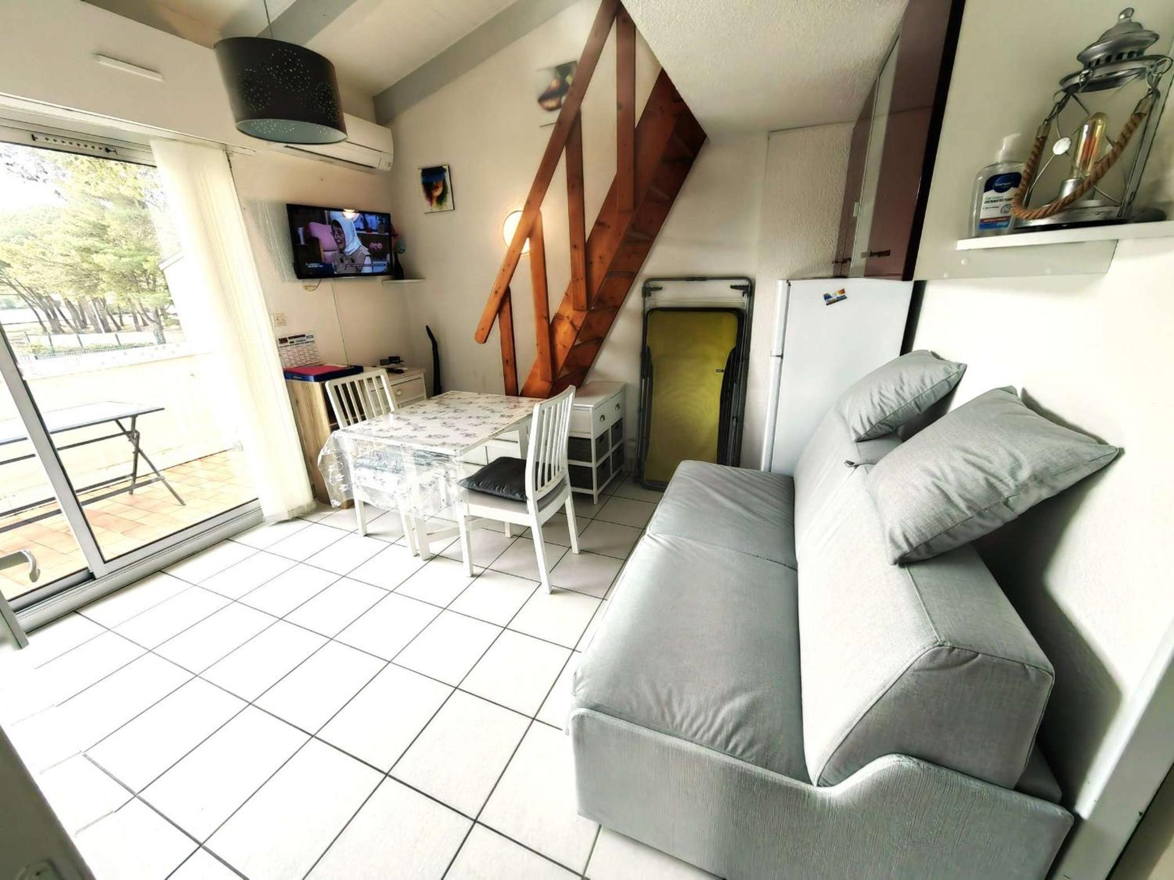 Appartement T2 climatisé avec mezzanine, piscine et parking, proche plage - Agde - FR-1-607-119 Images
