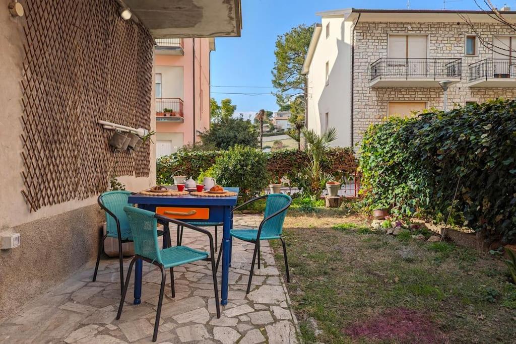 [Strategic position] wifi, garden and parking Images