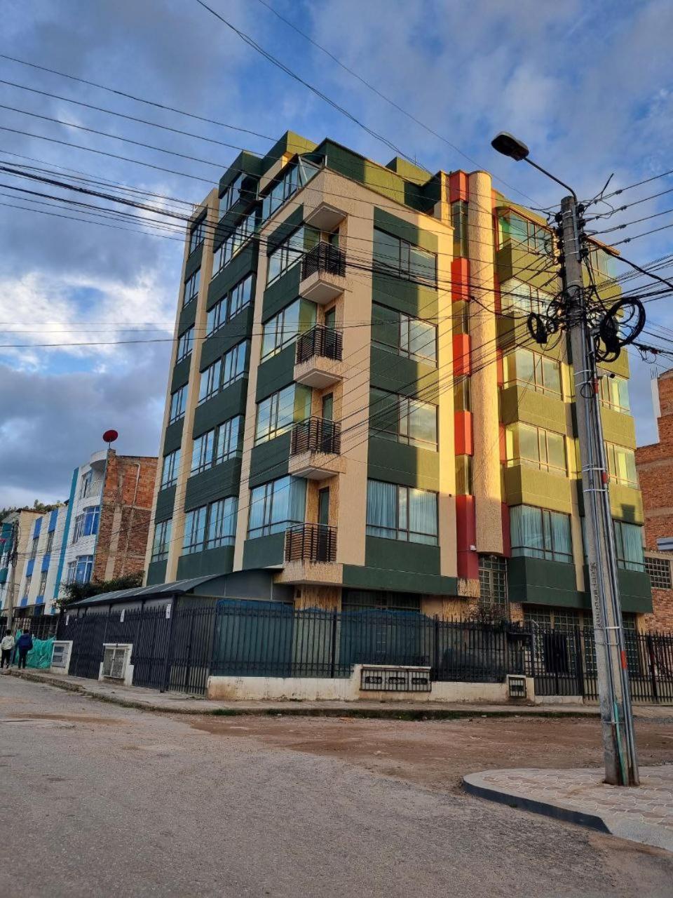 Edificio K&C Images