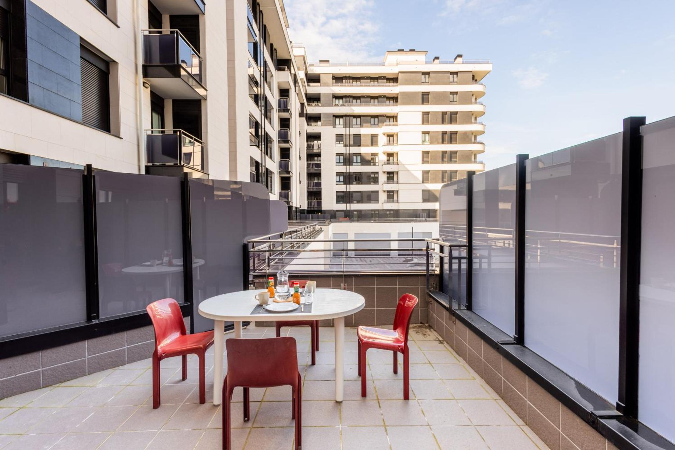 Inglet I Local Rentss Images