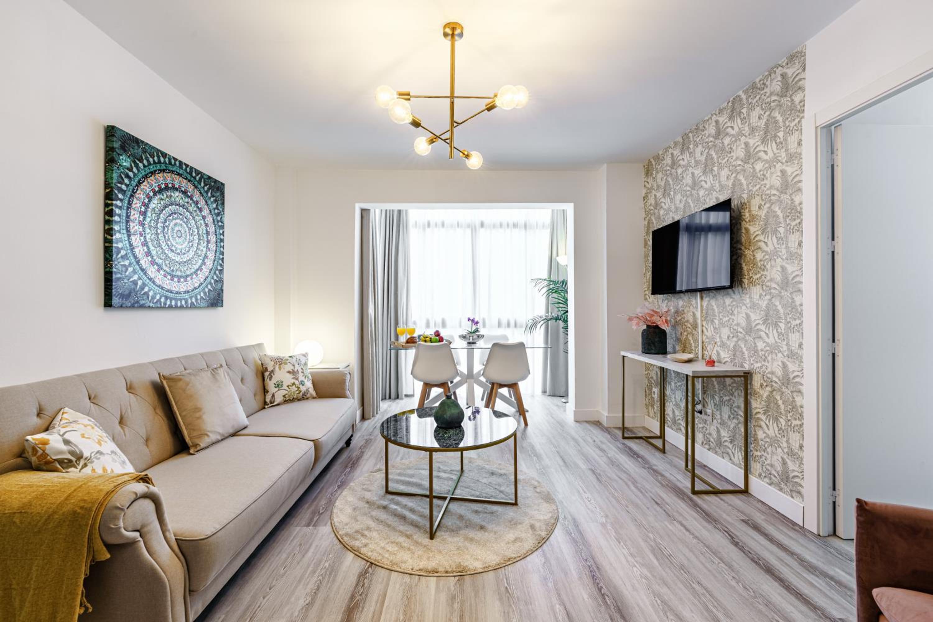 SUPREME & COMFORT - Apartment Images