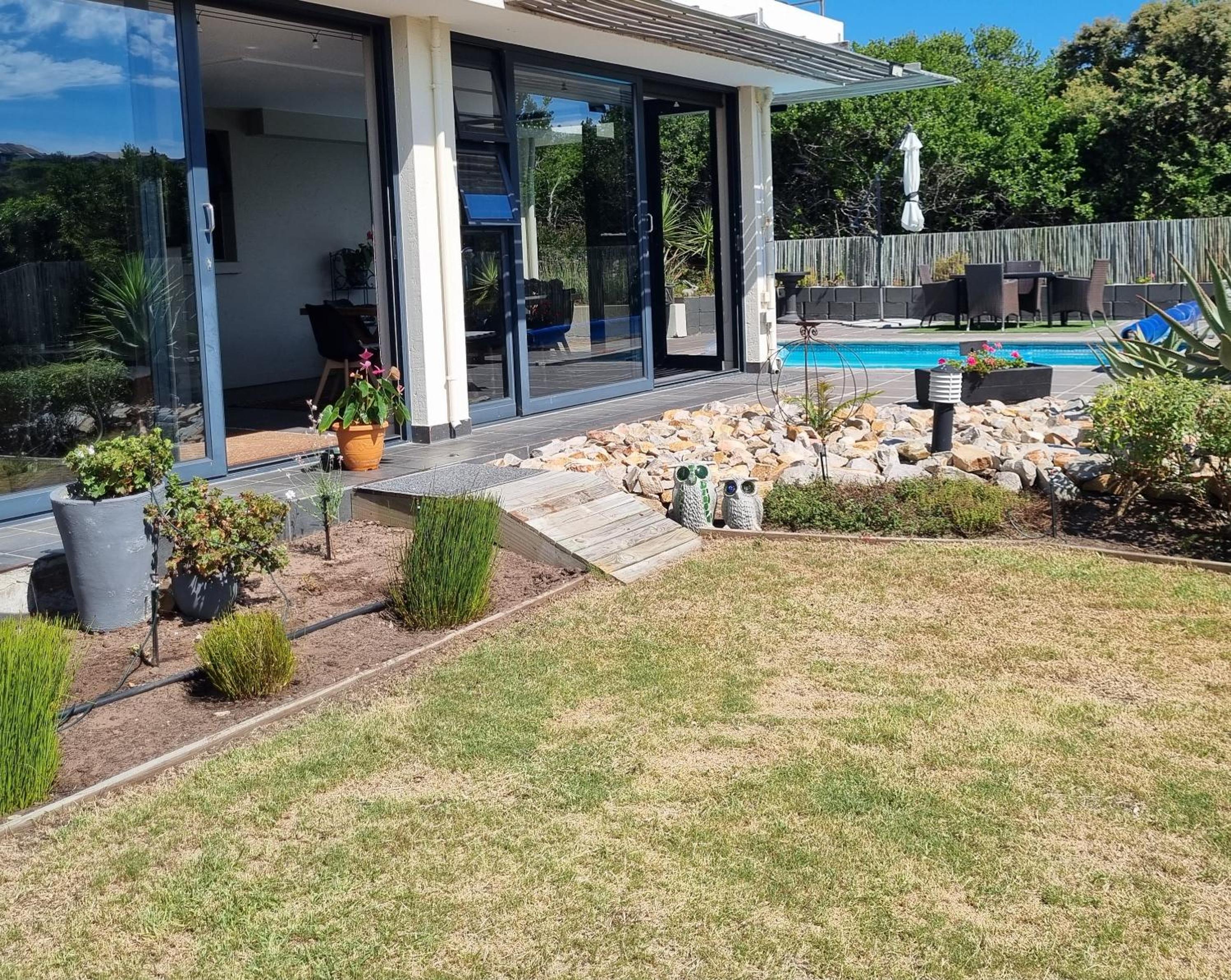 Living on a Golf Estate Images