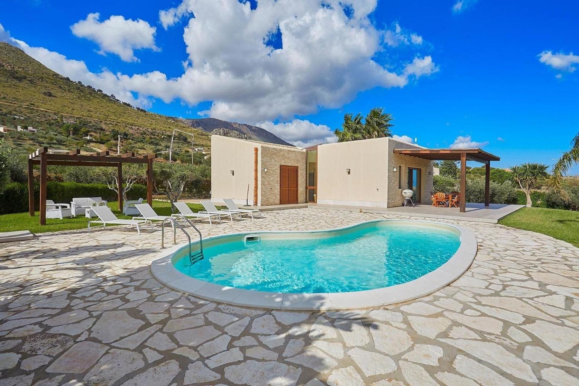Ferienhaus mit Privatpool für 6 Personen ca 80 qm in Scopello, Sizilien Nordküste von Sizilien Images
