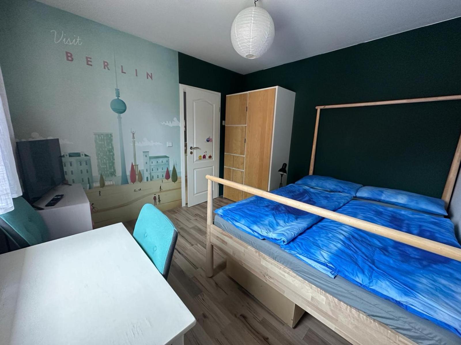 Gemütliches Zimmer bei Tina, nahe BER Images