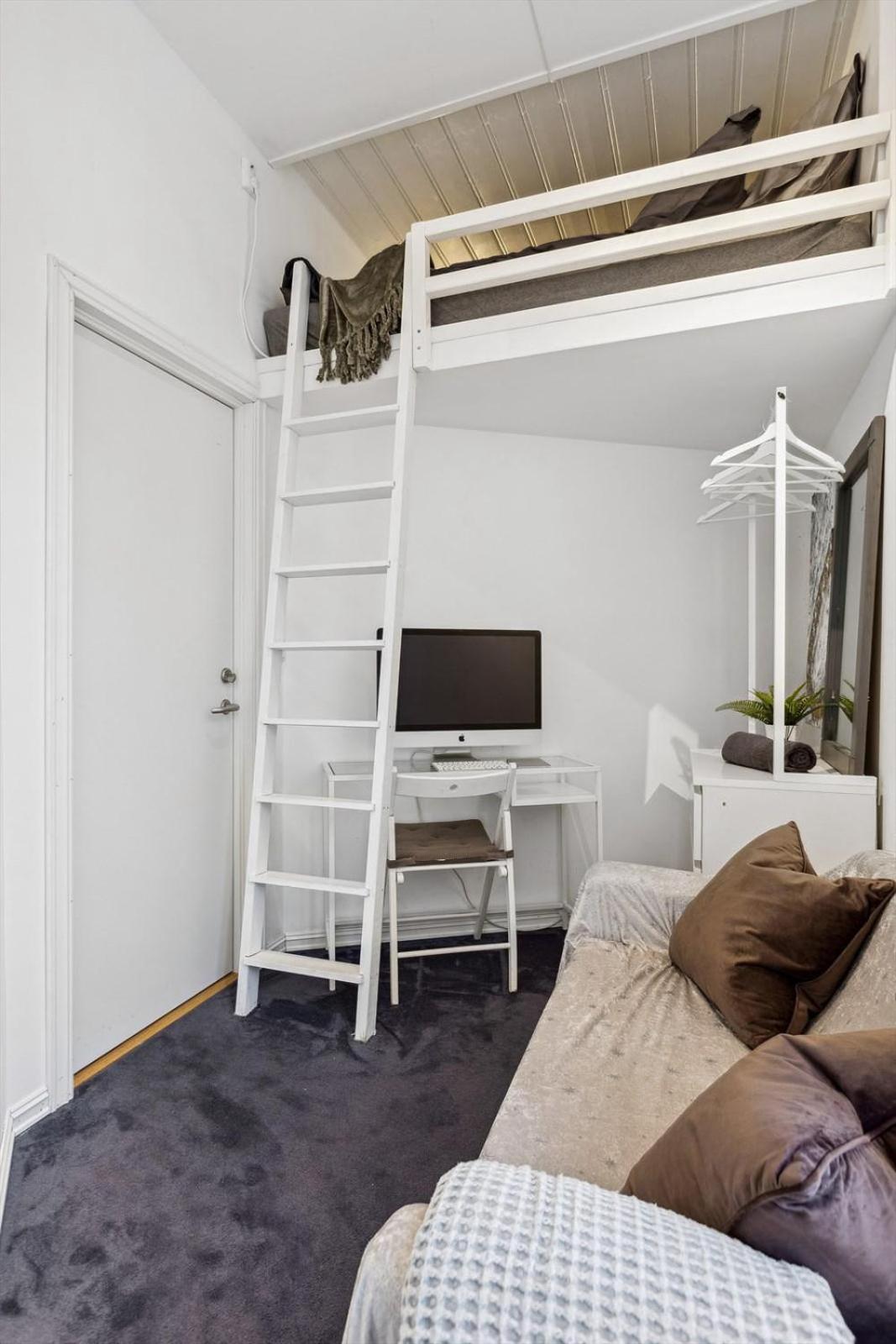 Cozy room in central Oslo Grunerløkka Happy Days Images