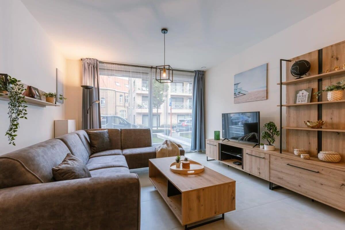 Bright apartment only 5 minutes from the beach Images