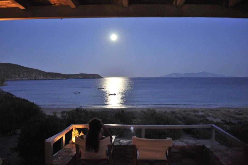 Design house on the beach Images