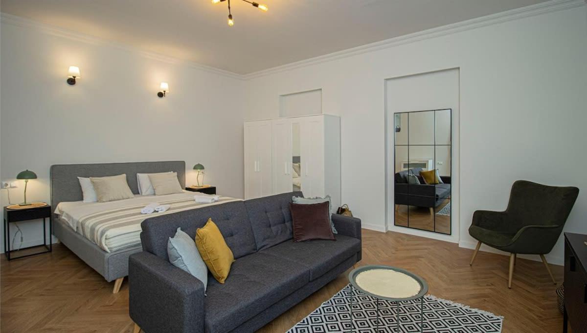 Elegant 1BR Vake Apt for 3 - By Wehost Images