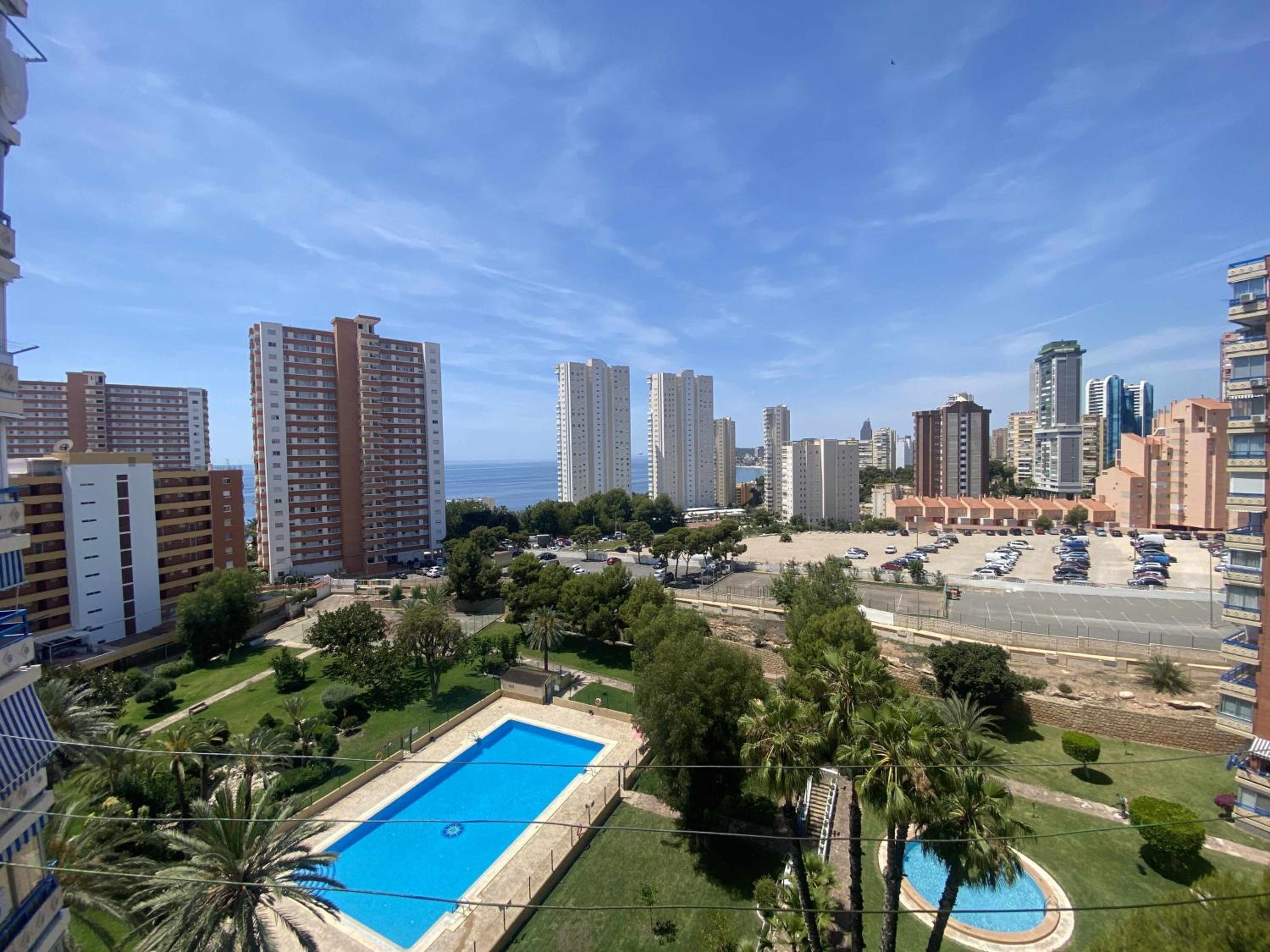 Precioso piso de BENIDORM a 400 m de la playa Images