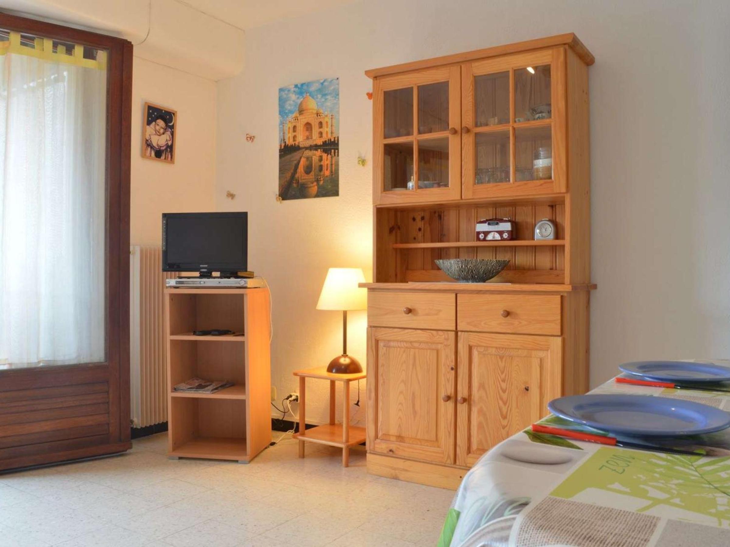 Appartement 2 pièces, 4 couchages, proche plage, parking - FR-1-225C-26 Images