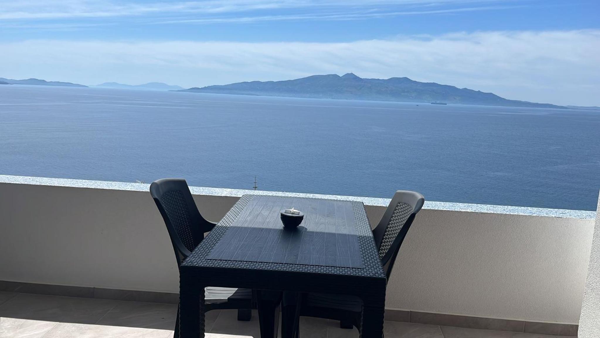 Saranda Apartment Ana Images