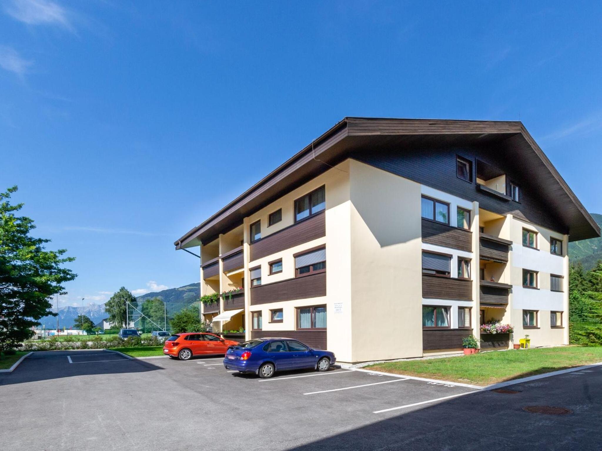 Apartment in Zell am See near ski resorts Images