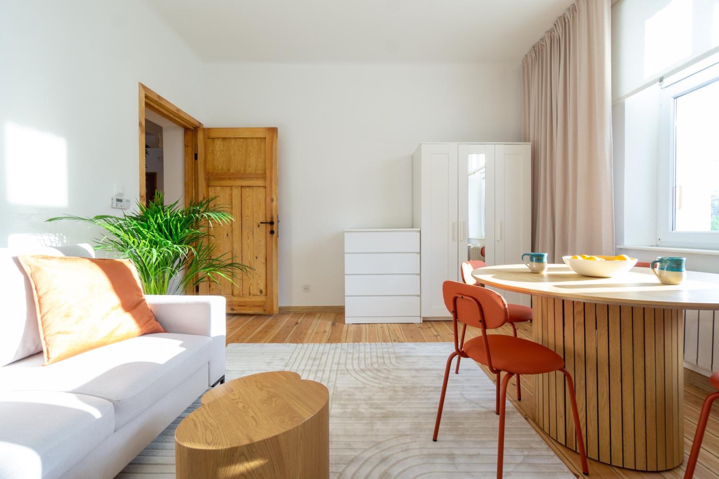 Roomsy Broniewskiego Images