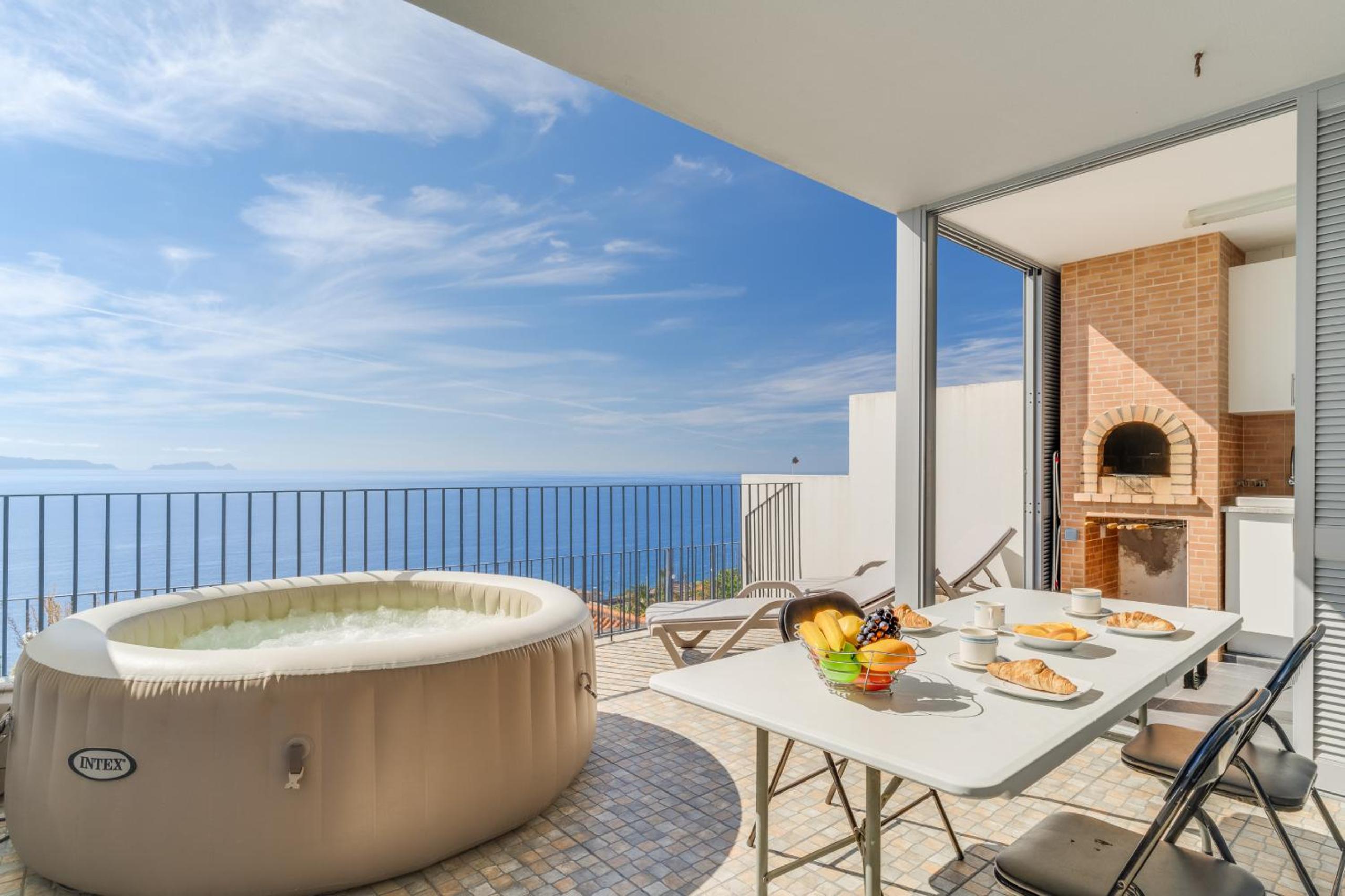 Casa Morena by Atlantic Holiday Images