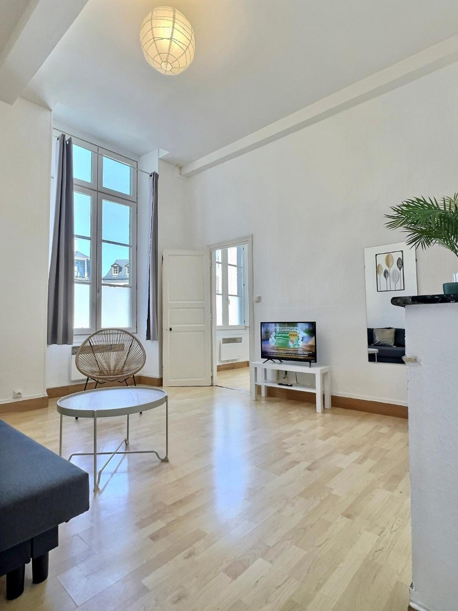 WonderHost, les volumes de Margot en hypercentre Images