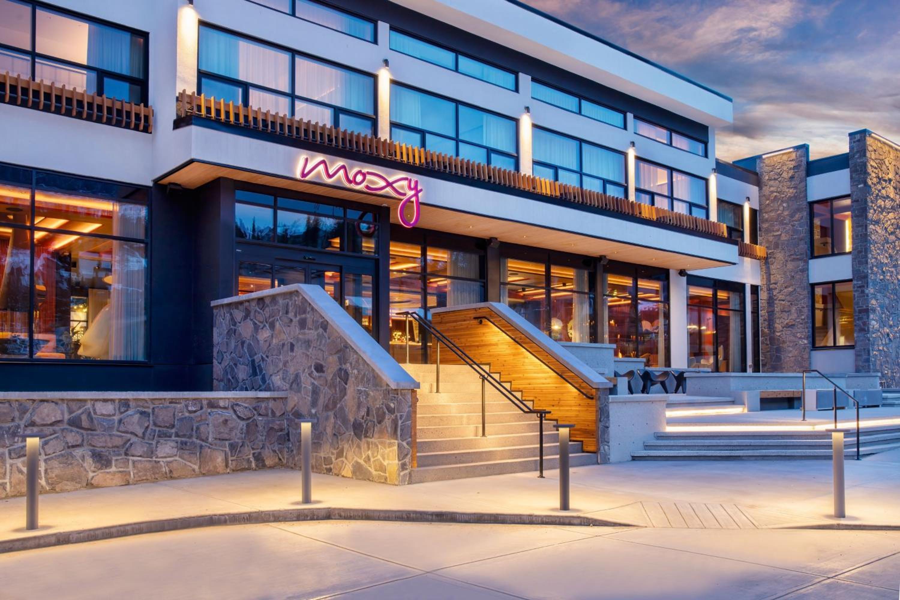 Moxy Banff