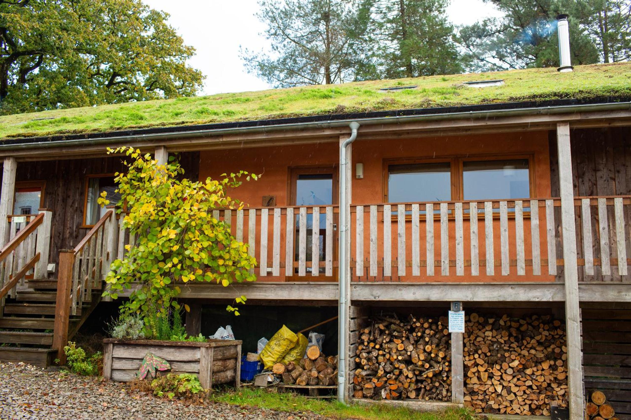 Denmark Farm Eco Lodge Lampeter Images