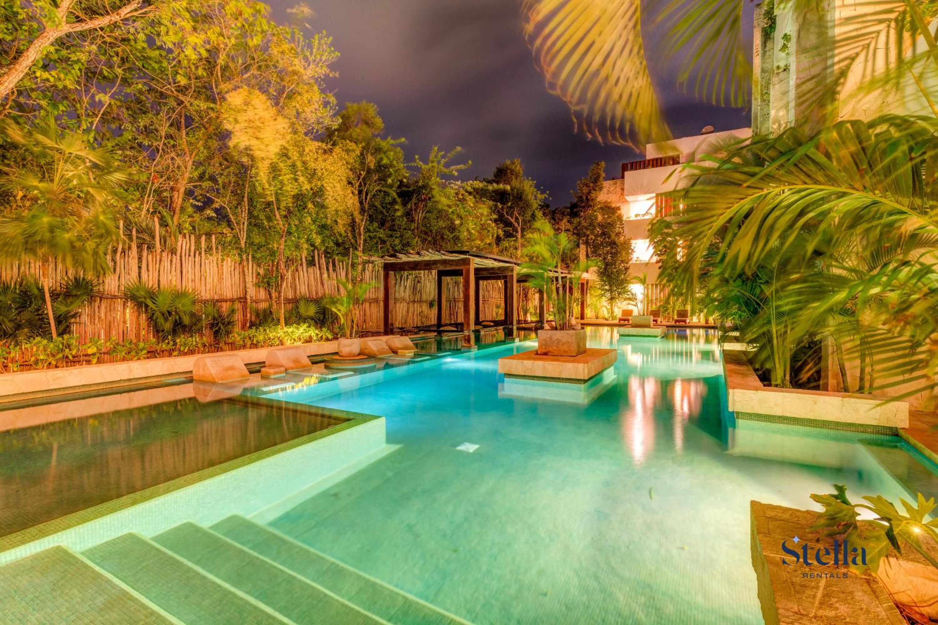 Private Rooftop 1BR Condo with Stunning Common Areas Images
