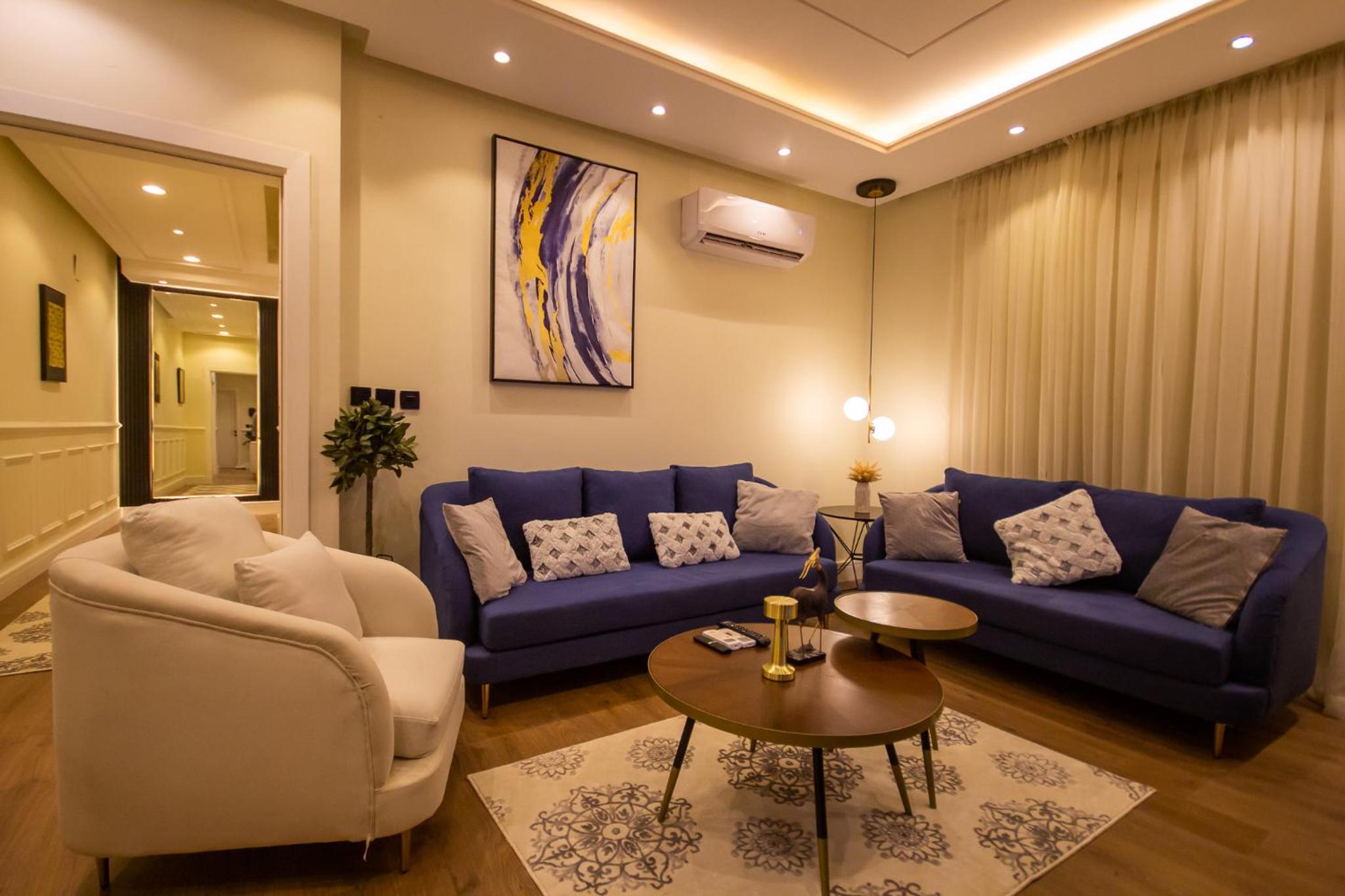 Luxury apartment private entrance 1 Images