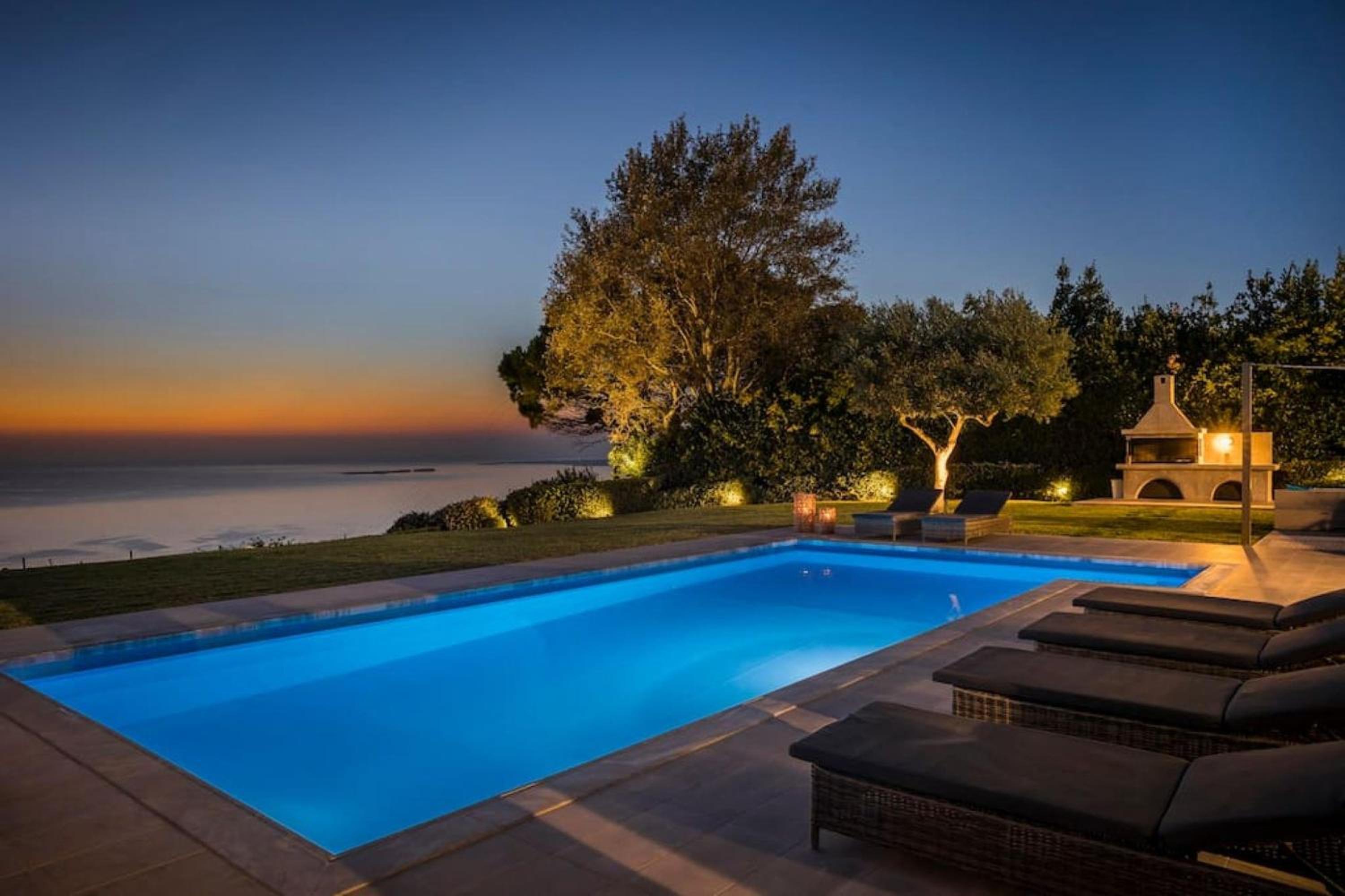 Grande Azzurro in Lakithra Images