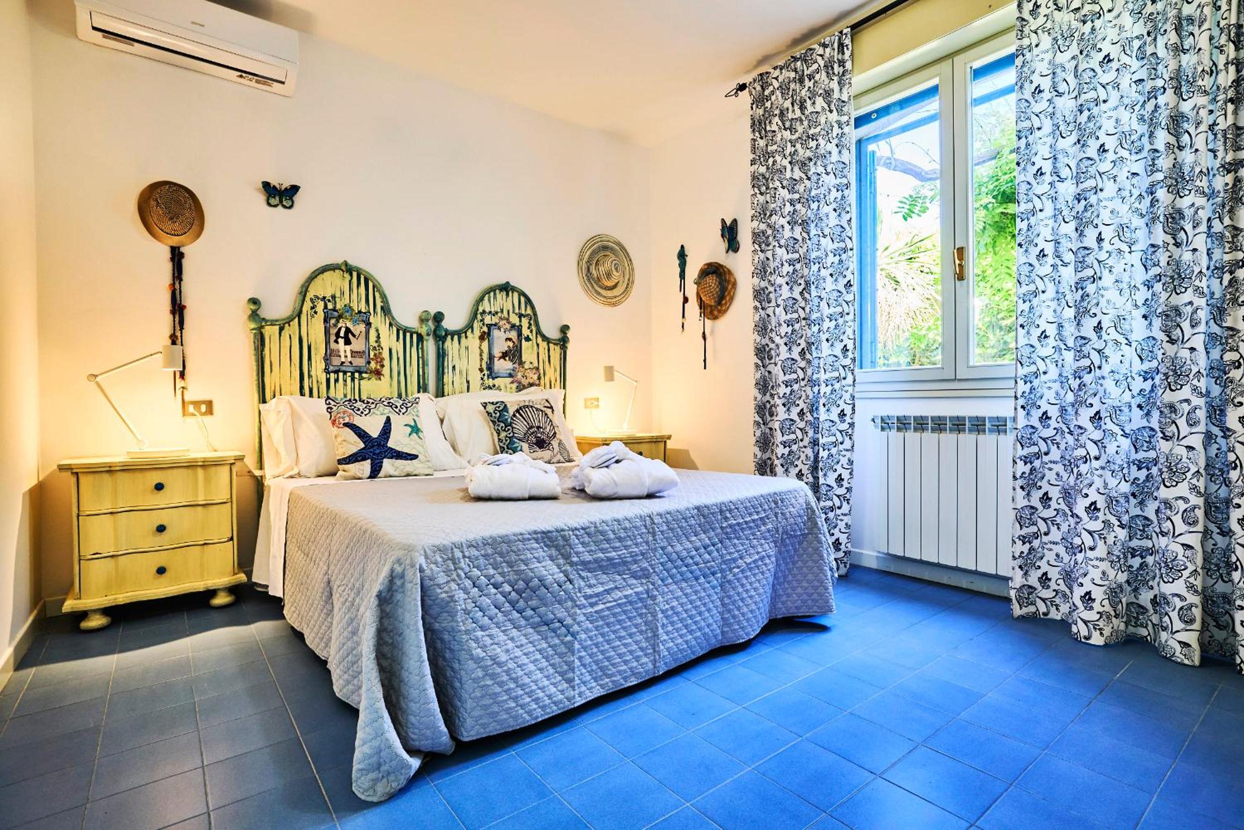 Villetta al mare con giardino Images