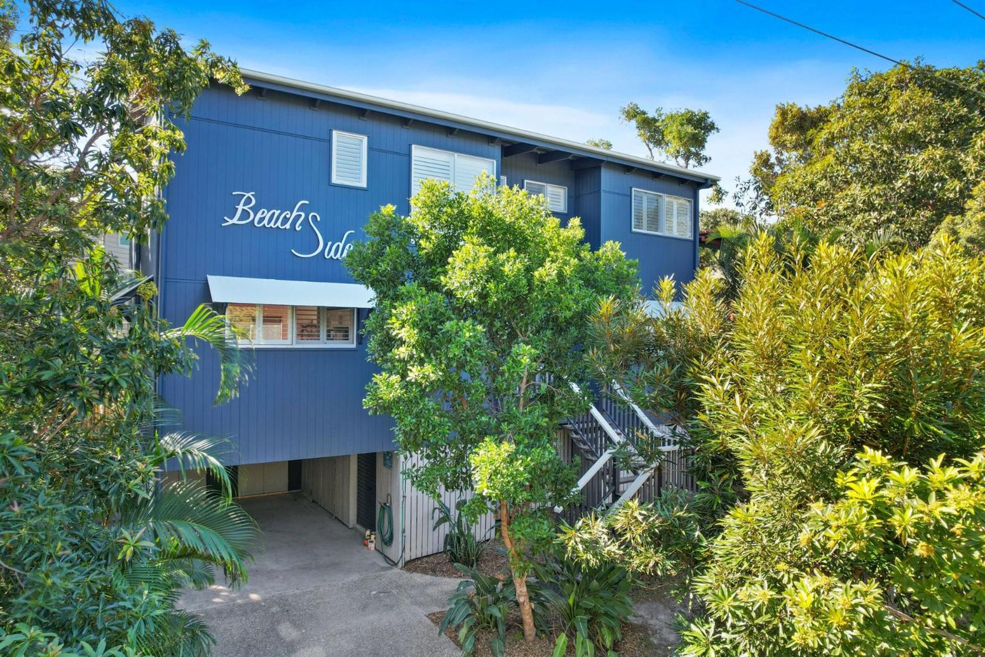 Beachside by Discover Stradbroke Images